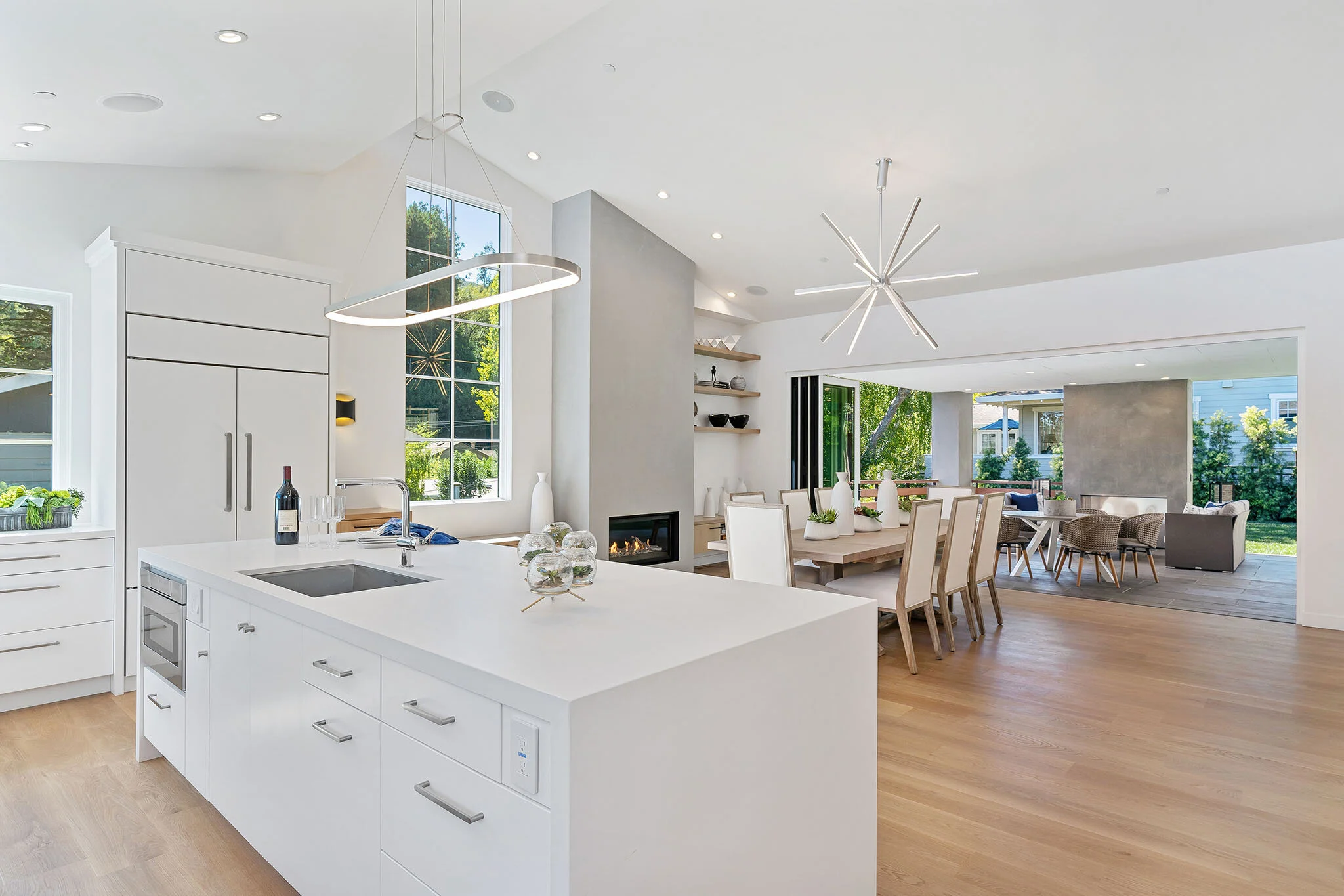 ISLAND TO FIREPLACE OUTSIDE 306-holly-avenue.39077.p3k-2.p_3_k_13_a.web.jpg