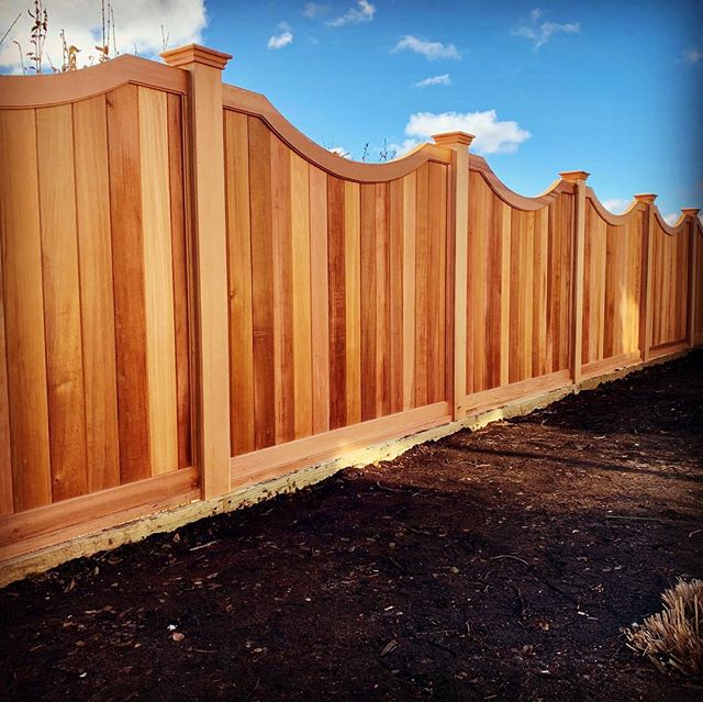 #Red Cedar Curved Fence #NANTUCKETFENCING