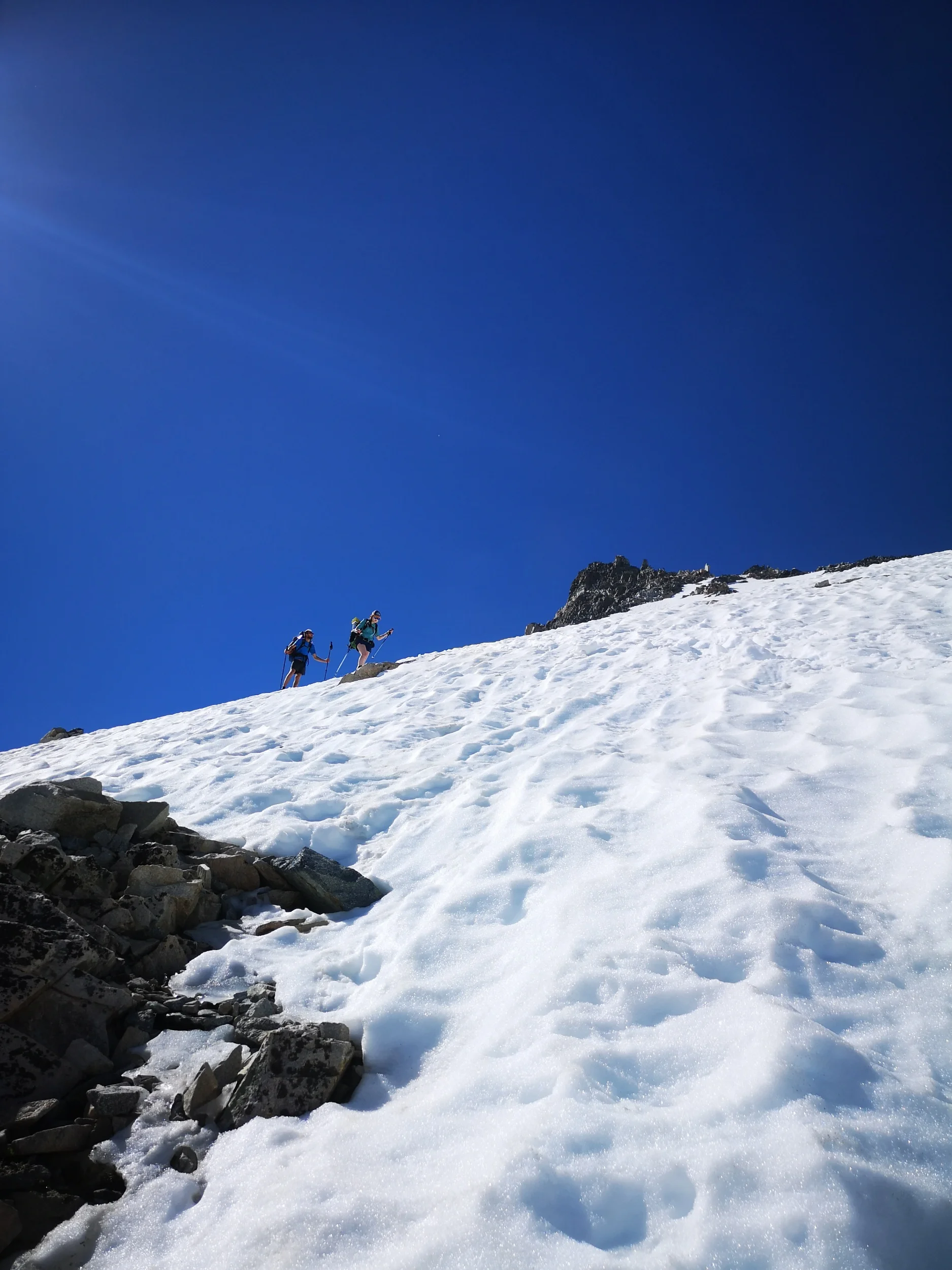 Descending Glen pass