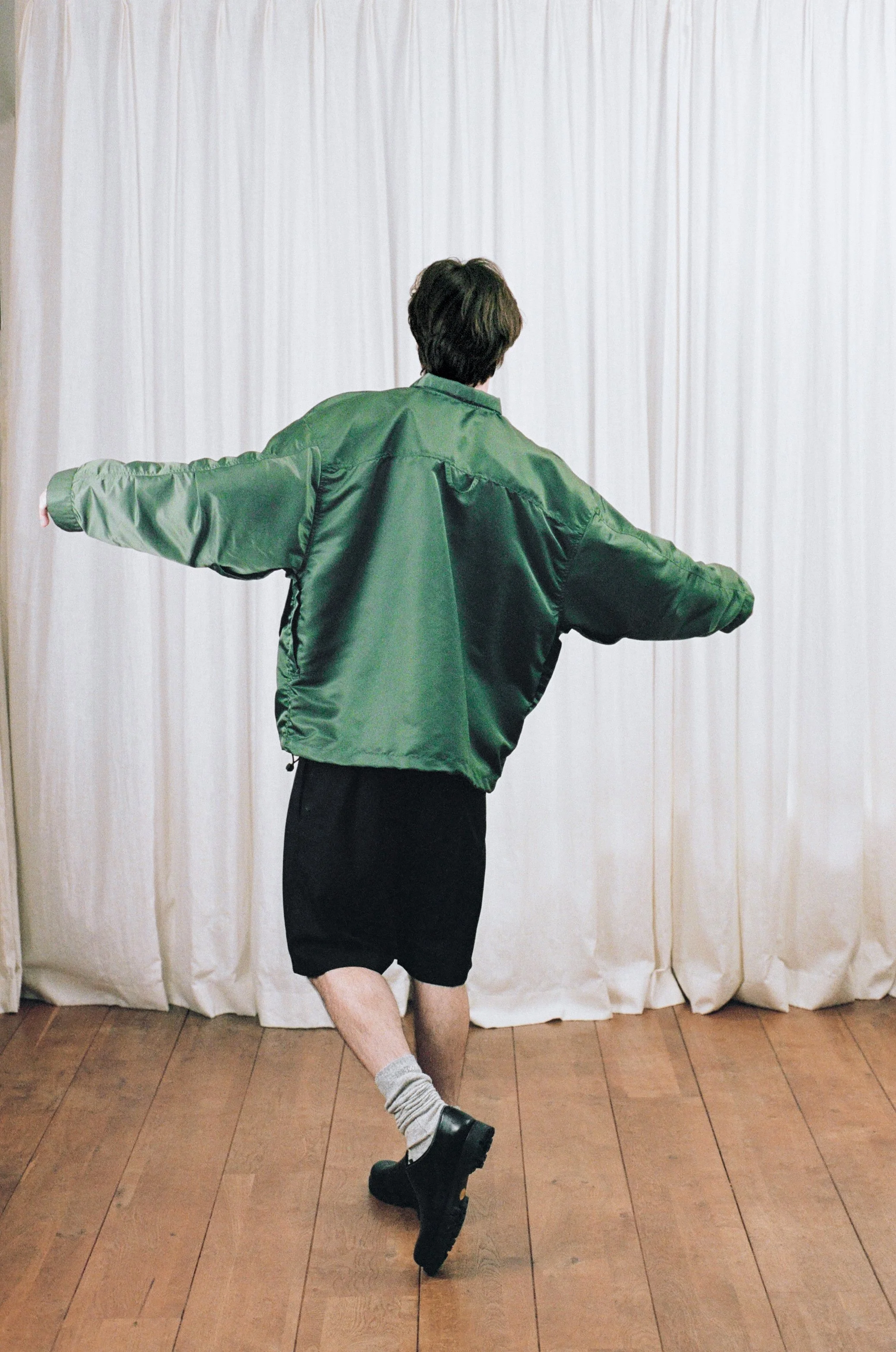 AIESS27LOOKBOOK6.jpg