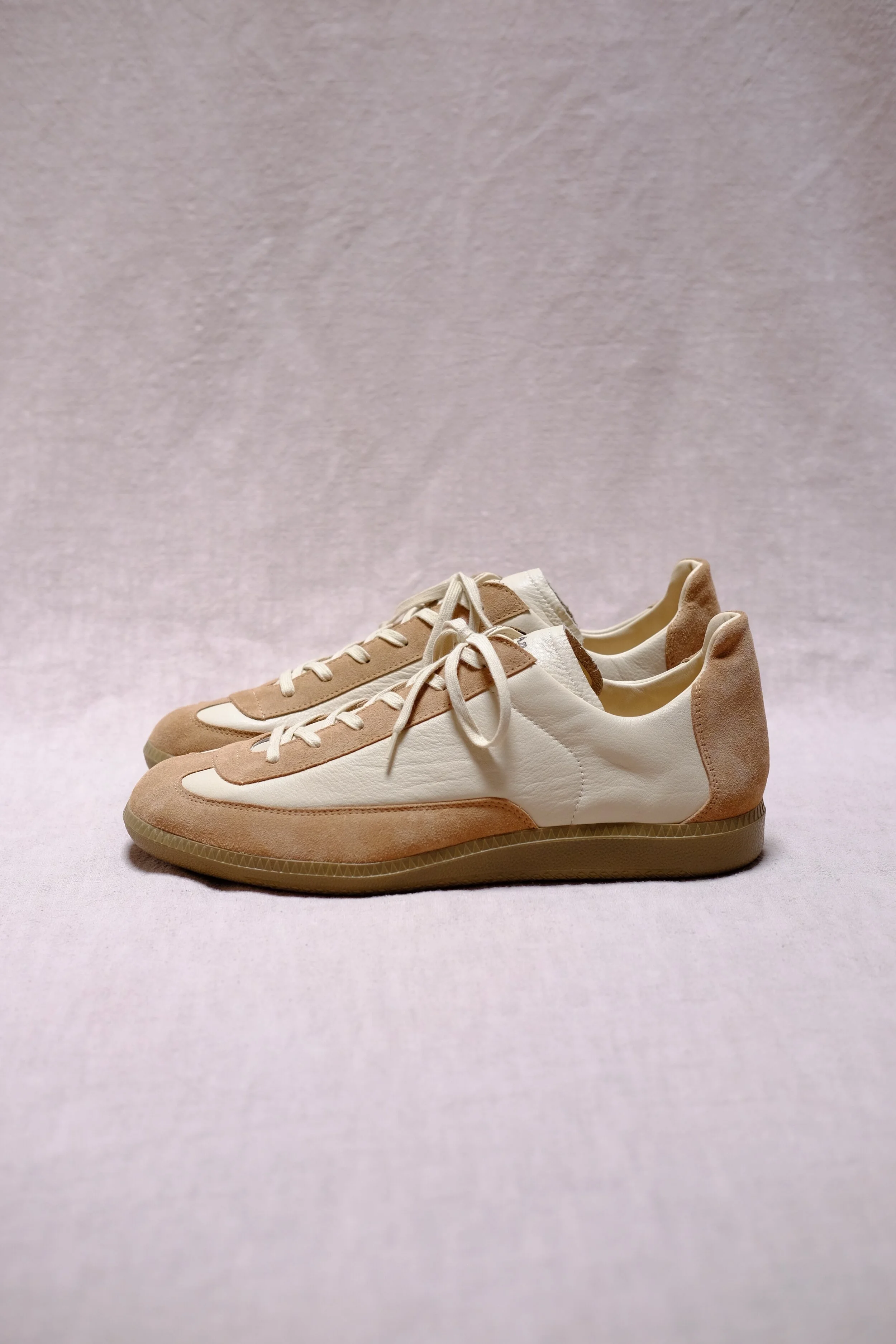 Sculpture Trainer | Off-white & Beige | Leather & Suede — An 