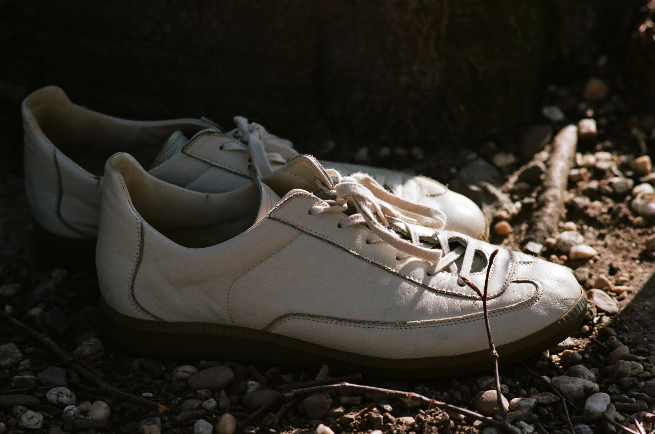 Sculpture Trainer | Off-white | Leather — An Irrational Element