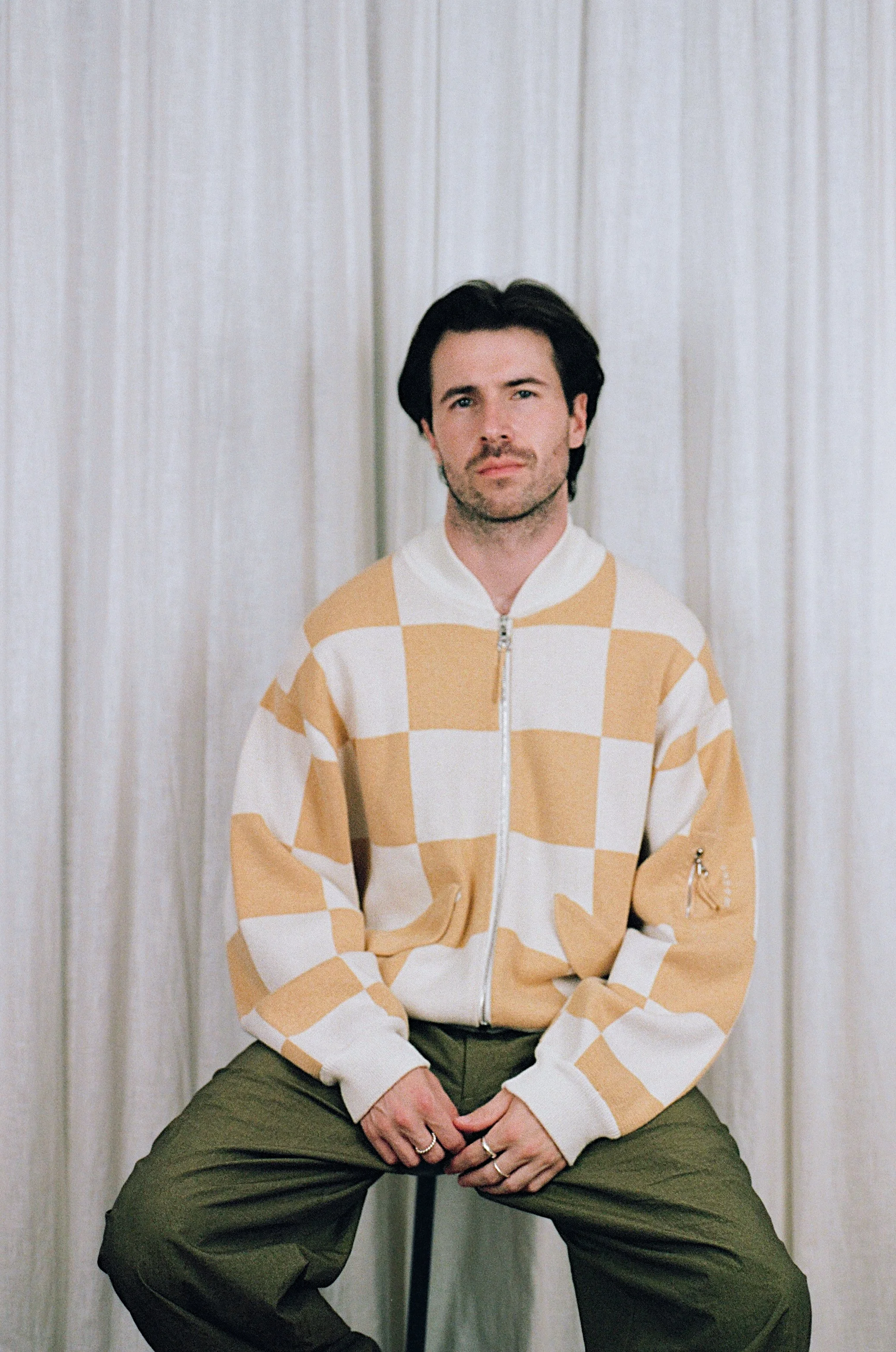 AIESS27LOOKBOOK11.jpg