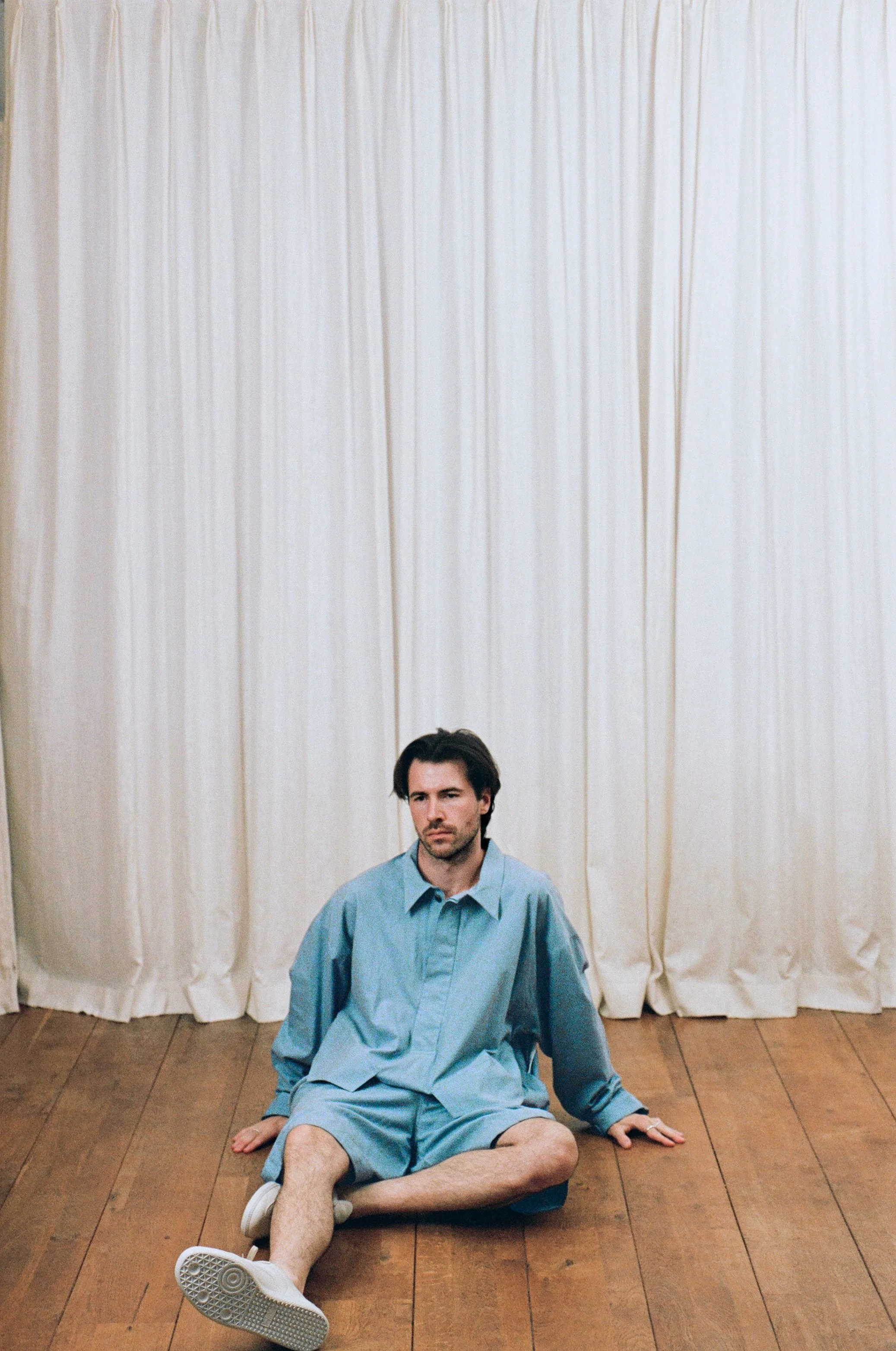 AIESS27LOOKBOOK26.jpg