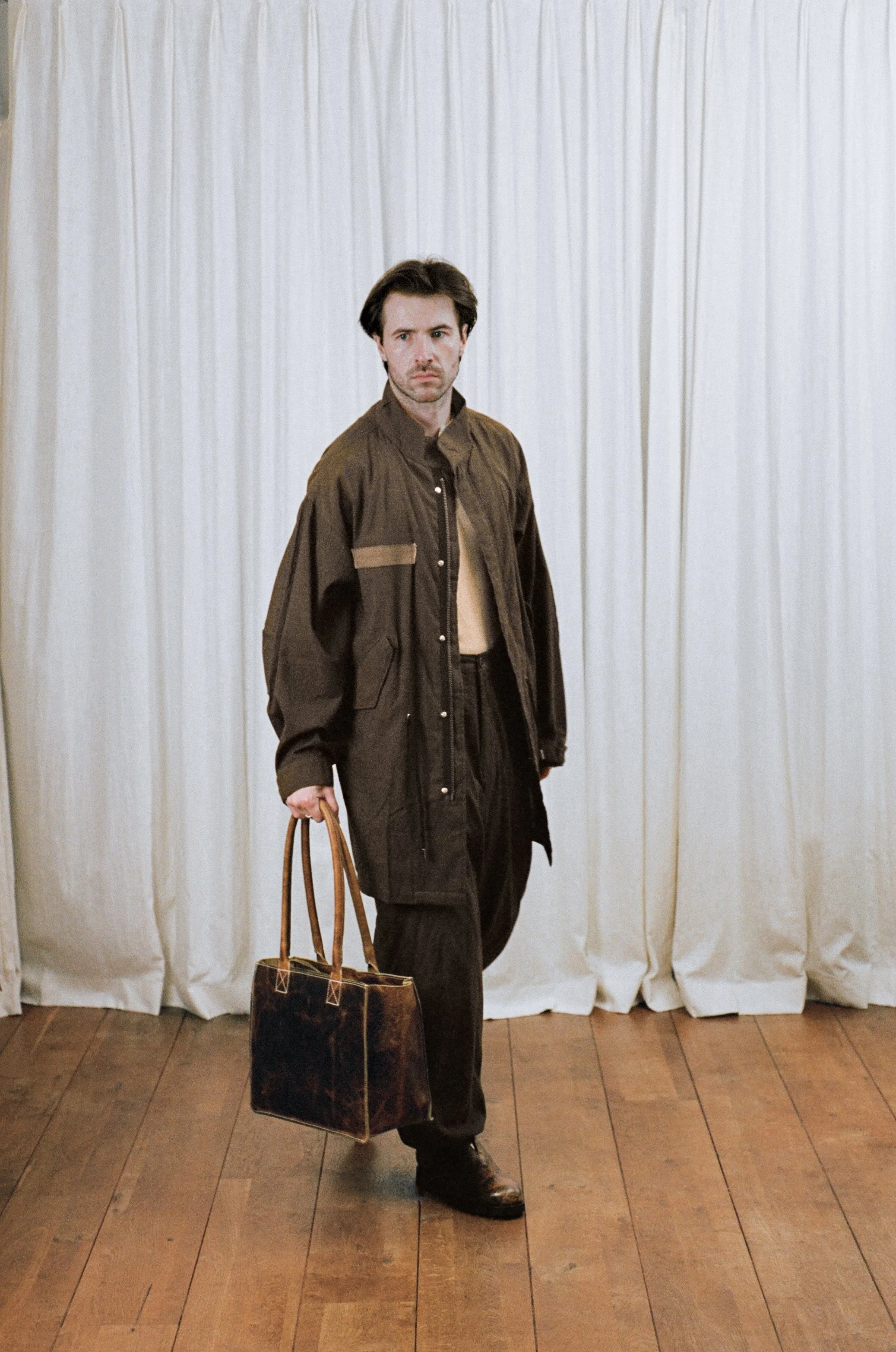 AIESS27LOOKBOOK35.jpg
