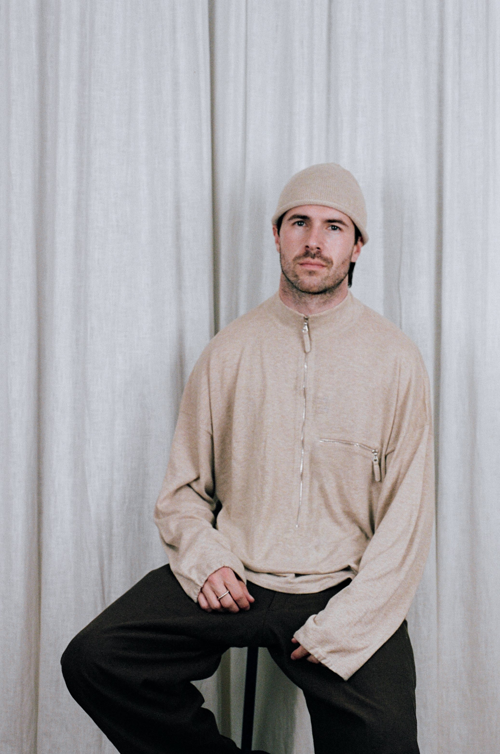 AIESS27LOOKBOOK15.jpg