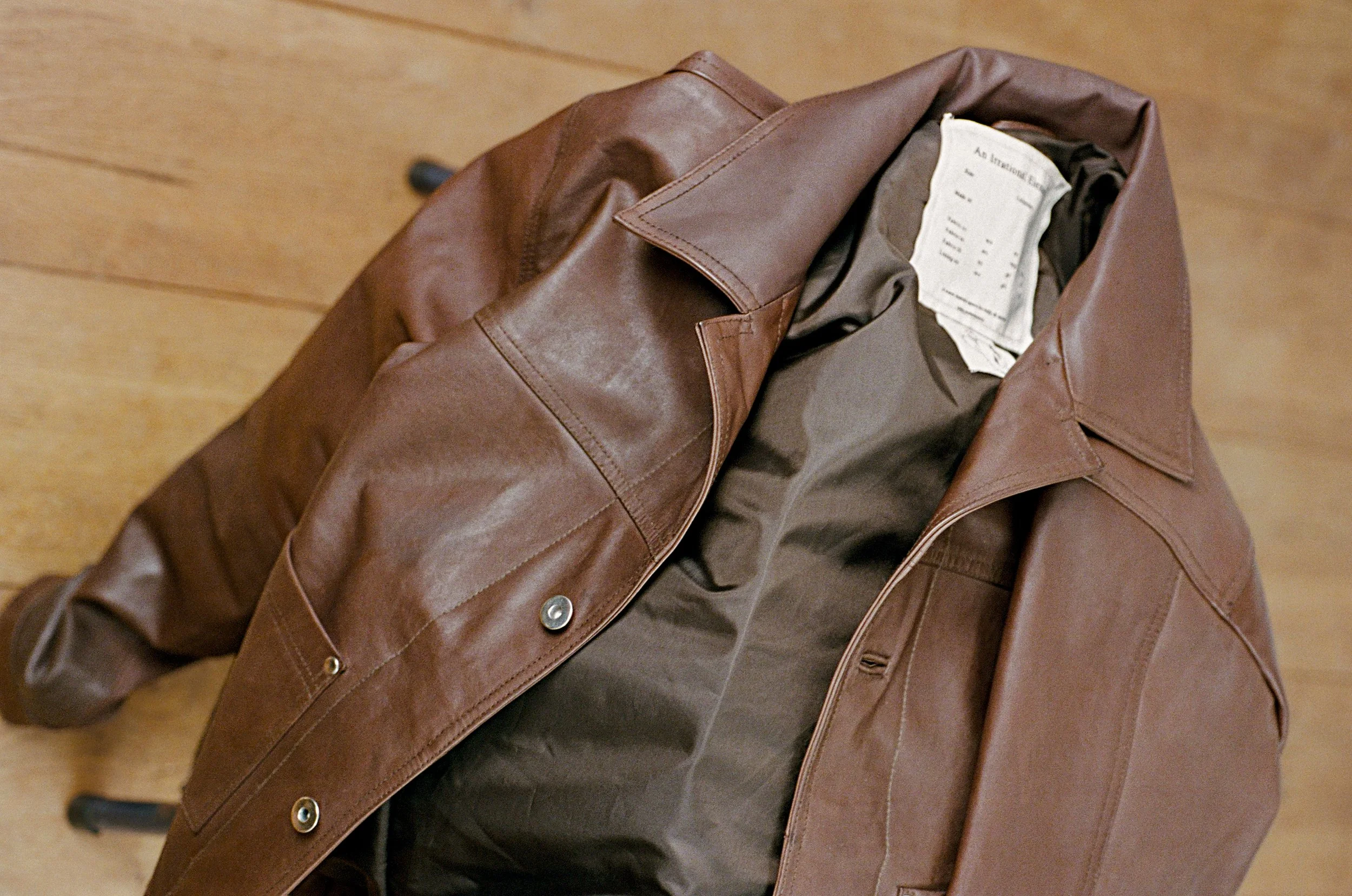 AIESS27LOOKBOOKITEM4jpg.jpg