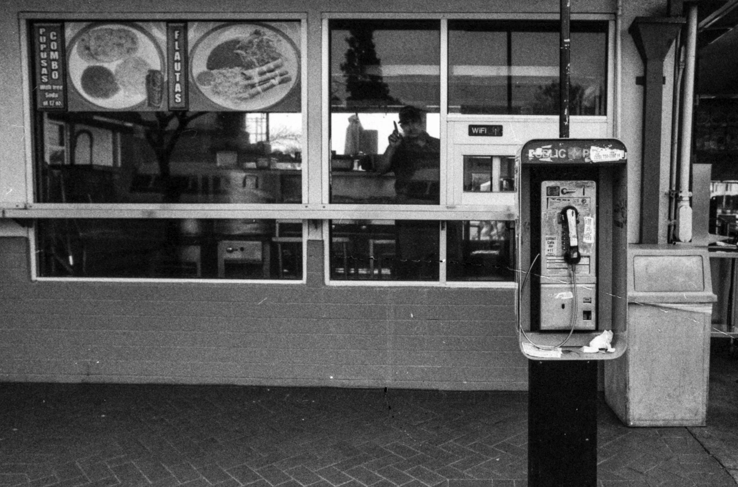 If you look carefully enough, a cook at this Mexican restaurant wasn’t happy with me taking pictures of the phone in front."