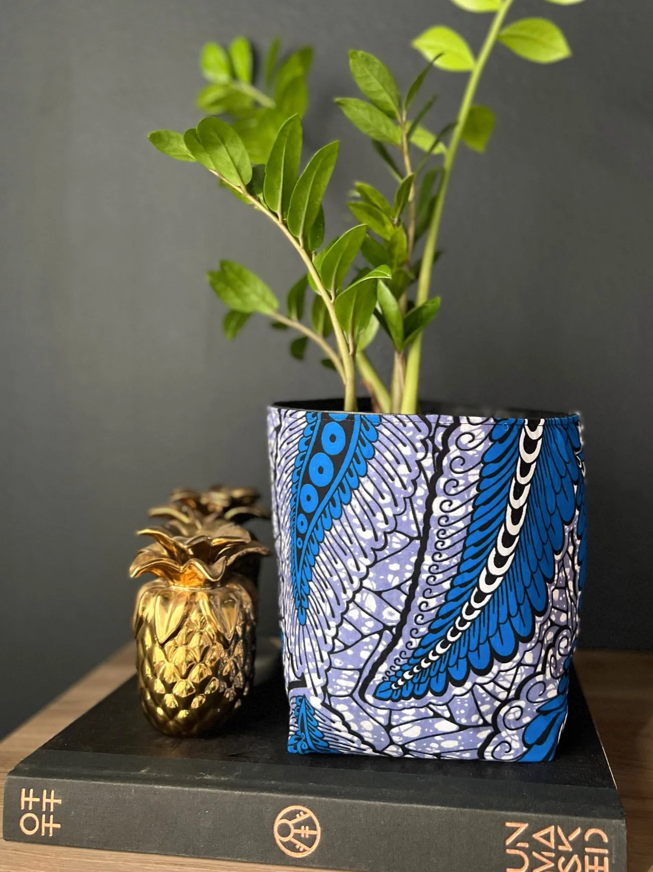Bahaari_Plant-Basket-Blue-leaf.jpg