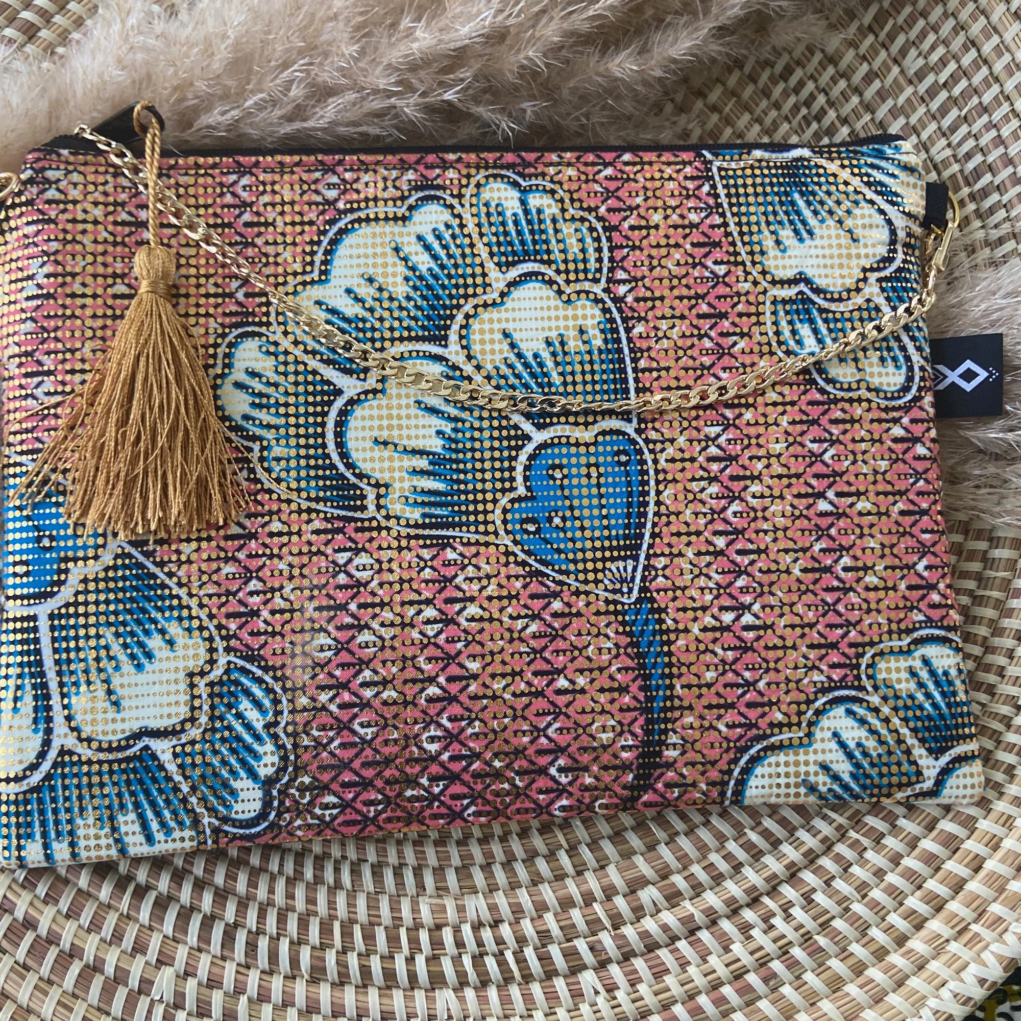 Bahaari_Crossbody_pinkflower1.jpg