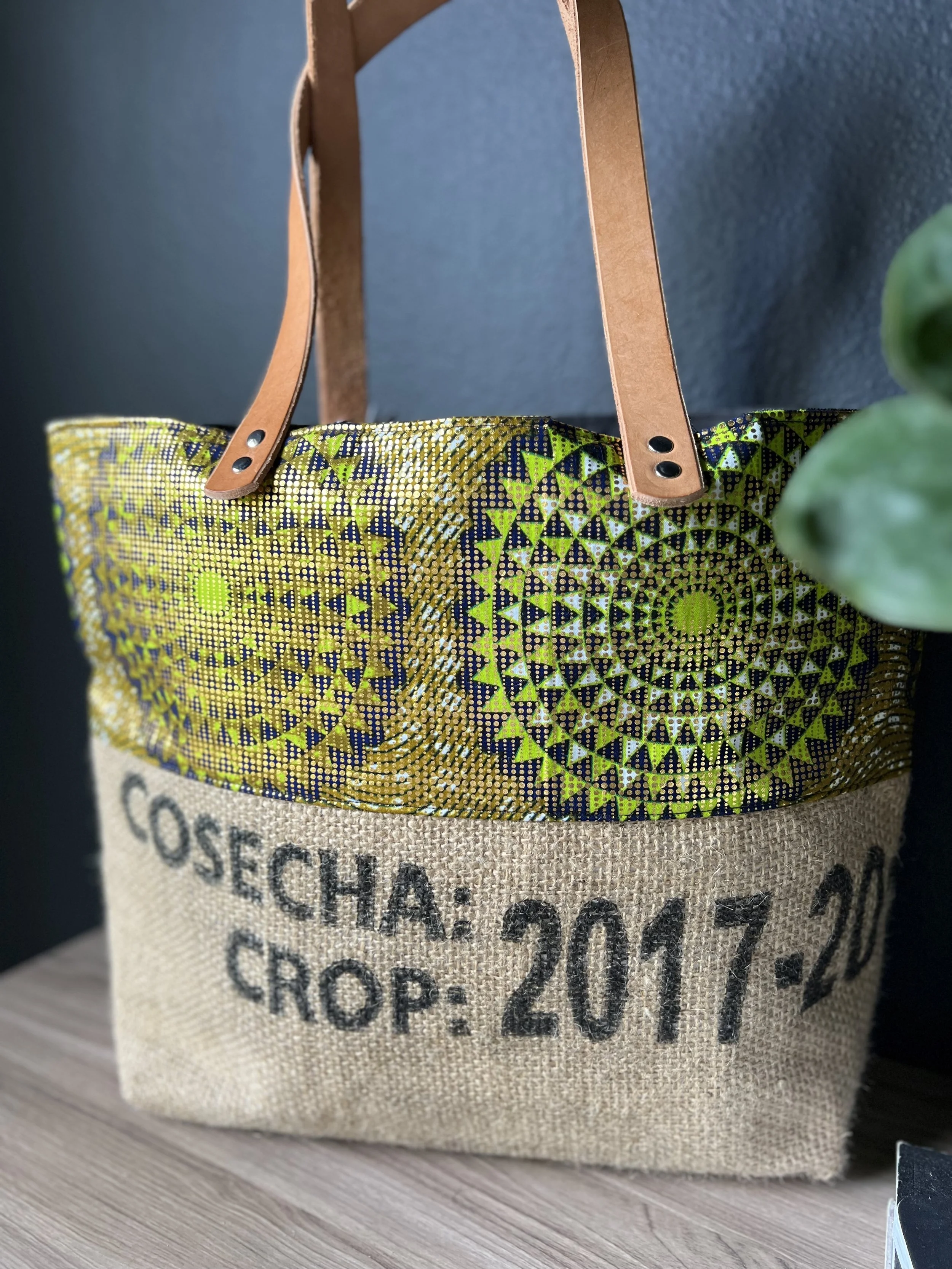 The KAHAWA Bag Forest