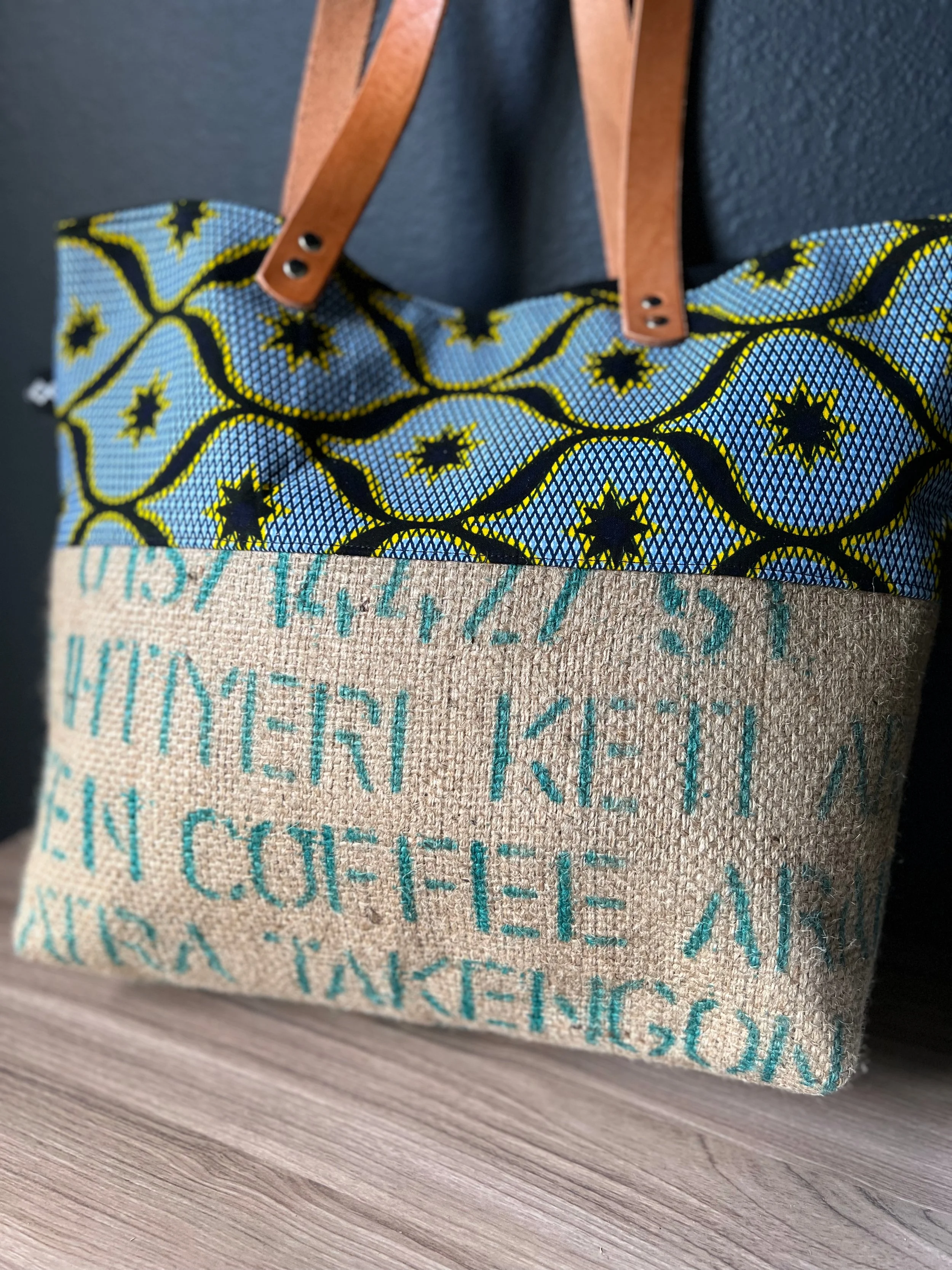 The KAHAWA Bag Light Blue