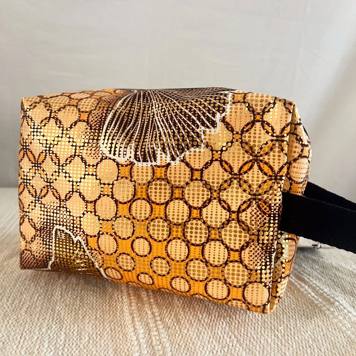 Bahaari_bag_gold-orange2.jpg