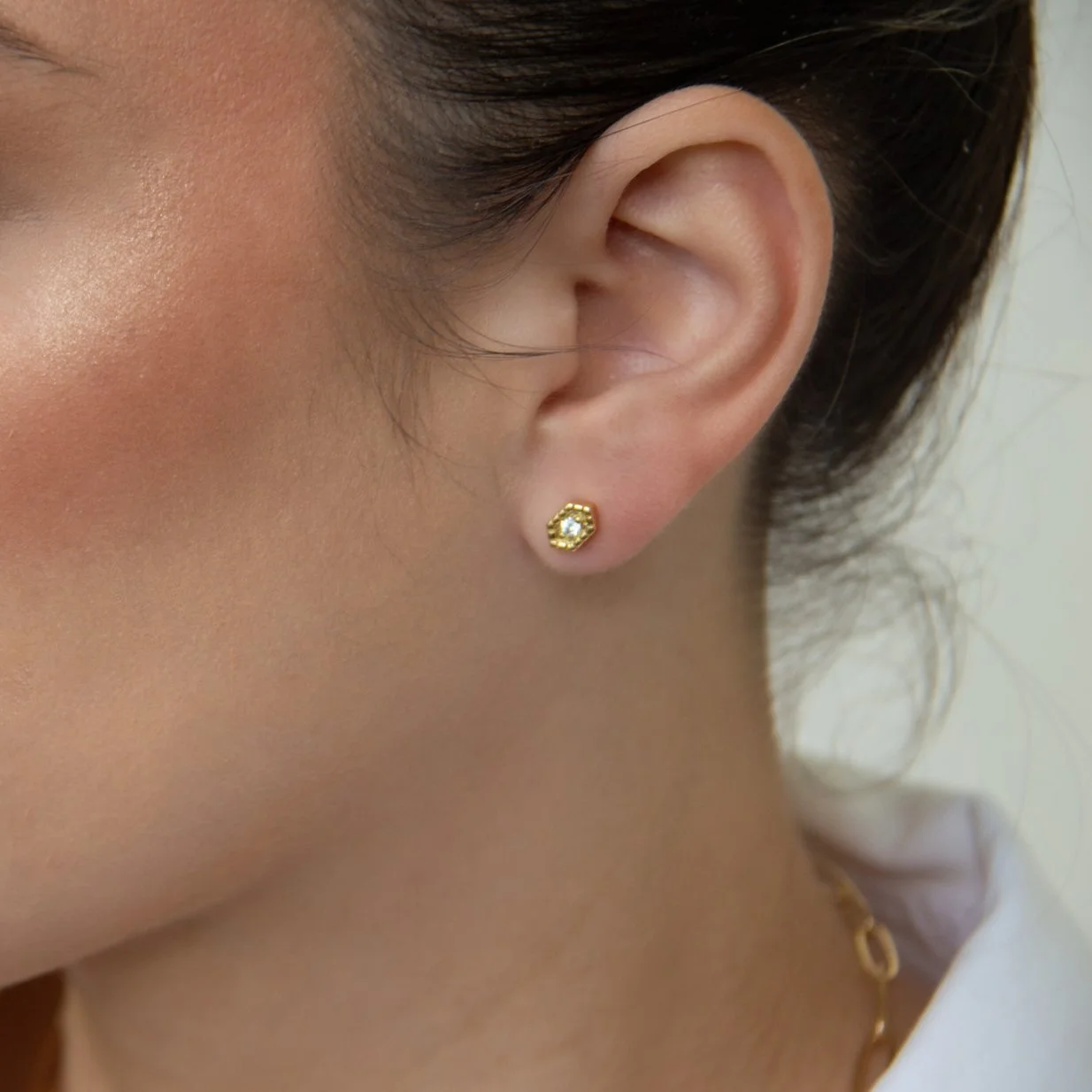 Bahaari_earring_balance.jpg