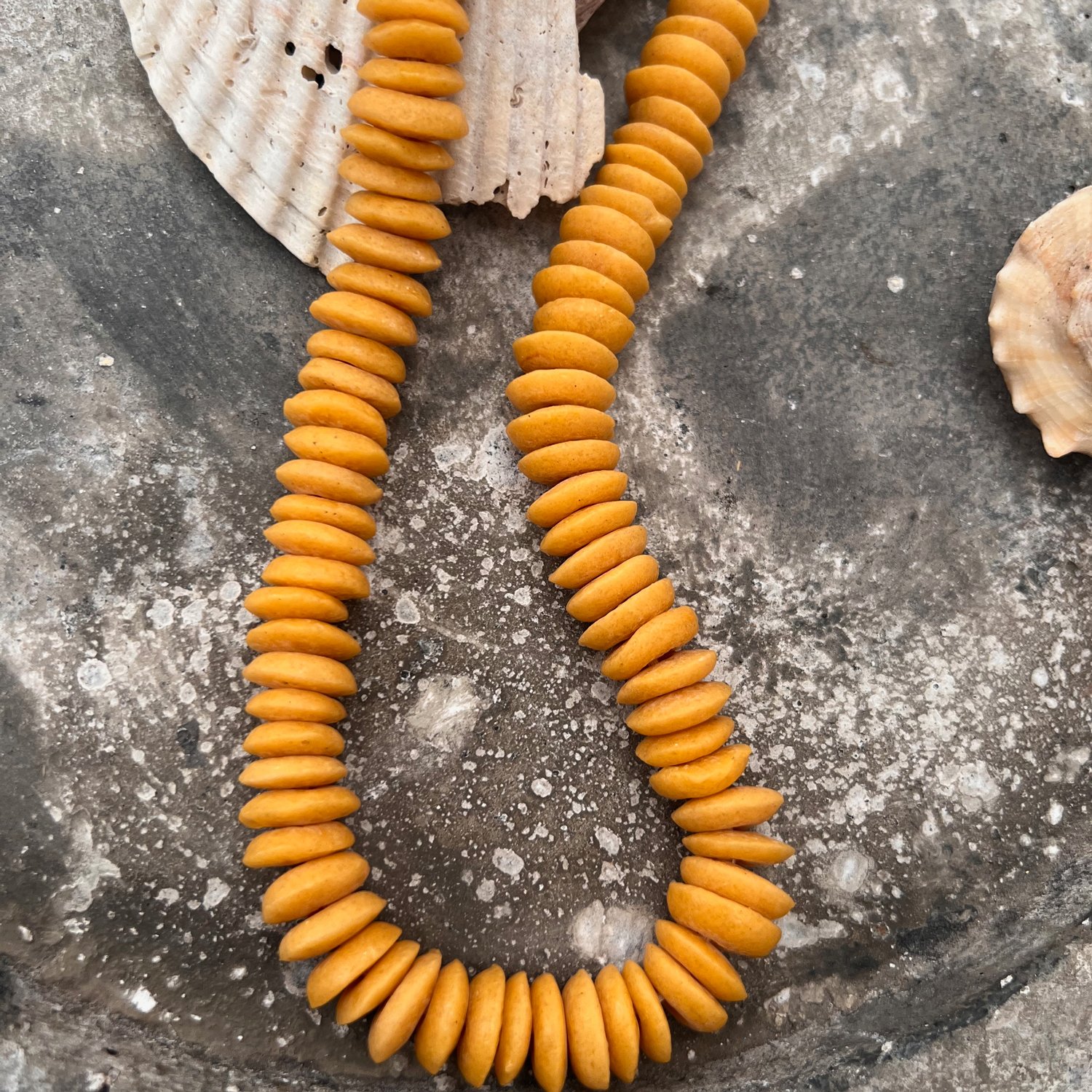 Bahaari_necklace-bead-orange2.jpg
