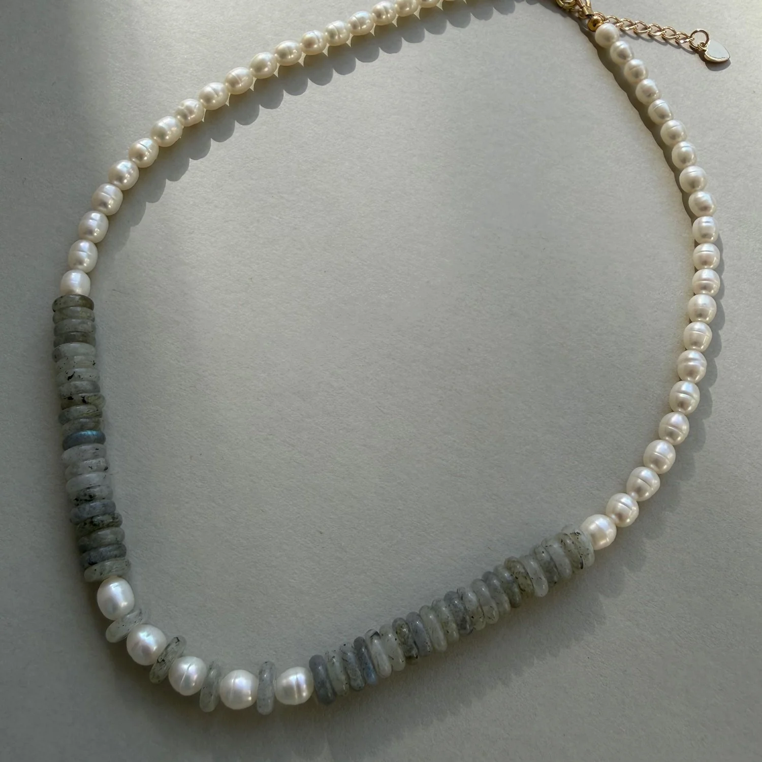 Bahaari_necklace_pearls-antracite3.jpg
