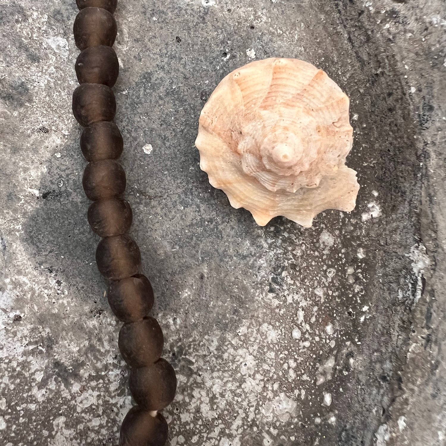 Bahaari_necklace-bead-brown.jpg