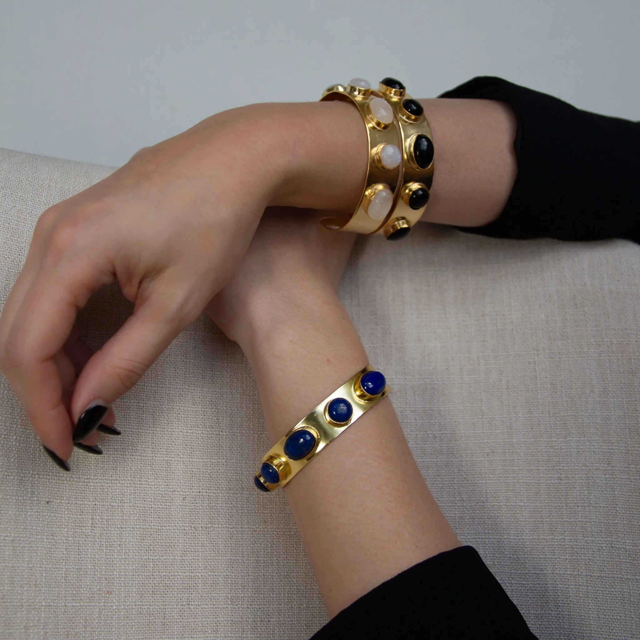 Bahaari_cuff_multi stones21.jpg