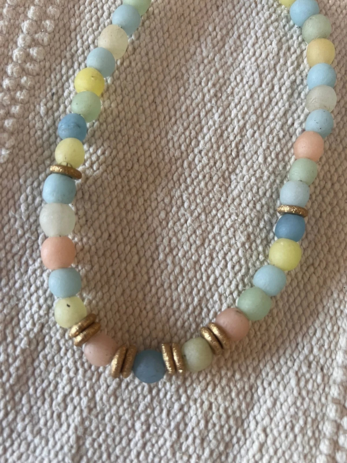 Bahaari-necklace-rainbow.jpg