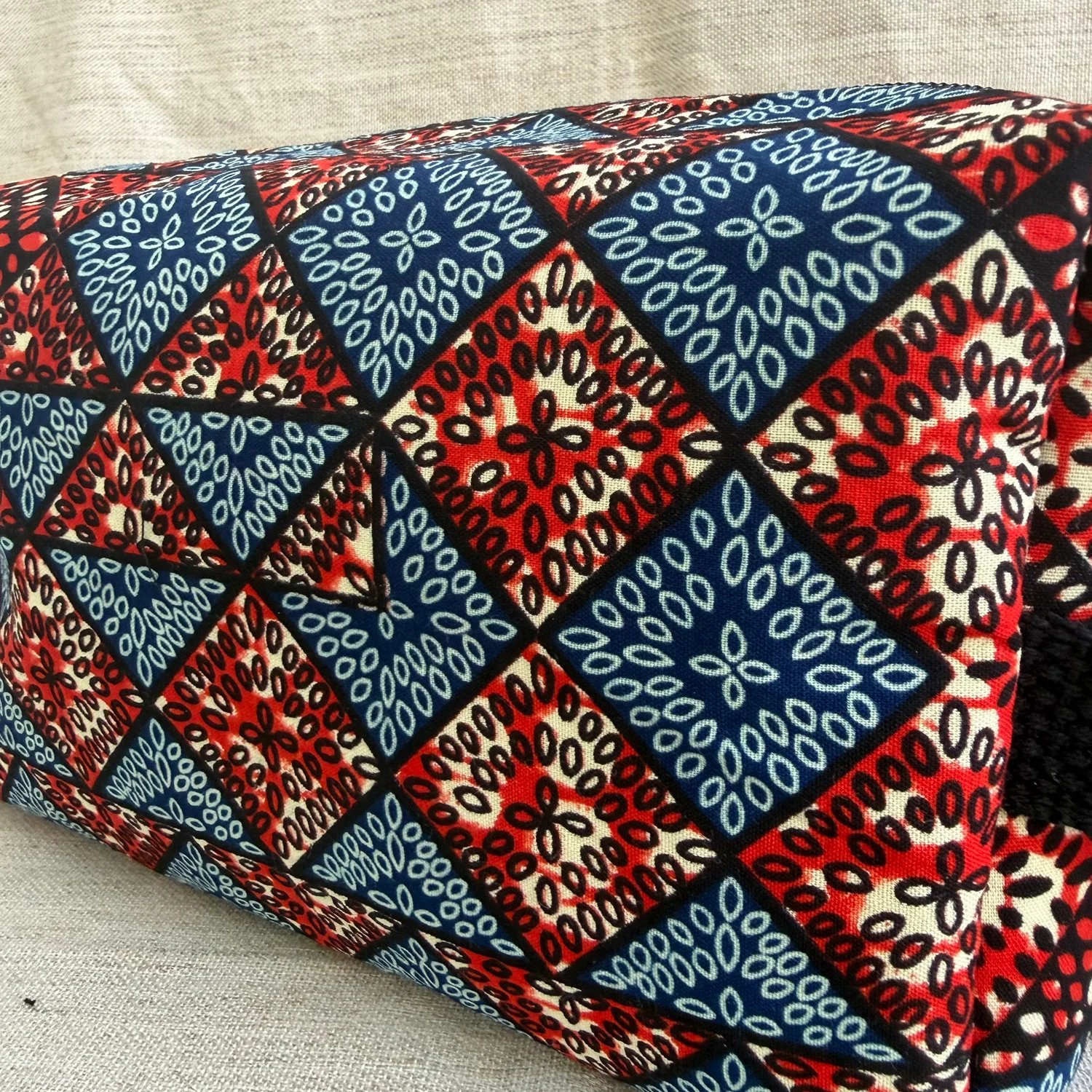 Bahaari_dopp-kit-Red-Blue2.jpg