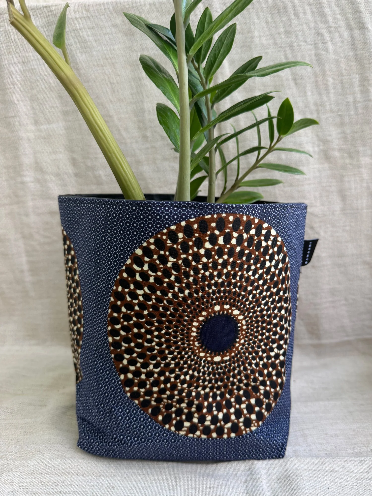 Bahaari_basket-brown-hat.jpg