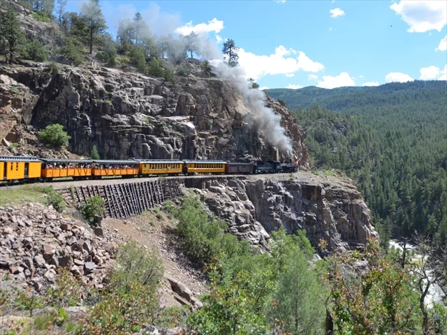 train.jpg