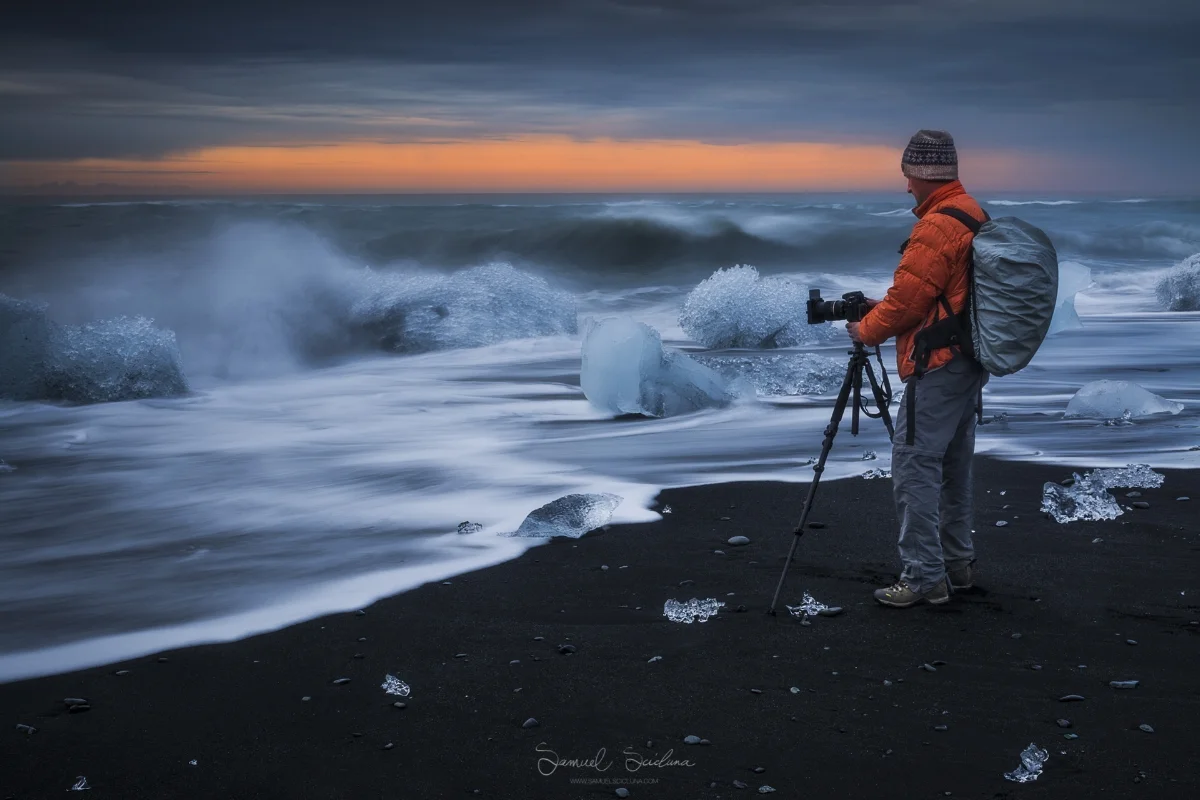 Sometime between sunset and sunrise at the Diamond Beach in Jökulsárlón glacier lagoon.