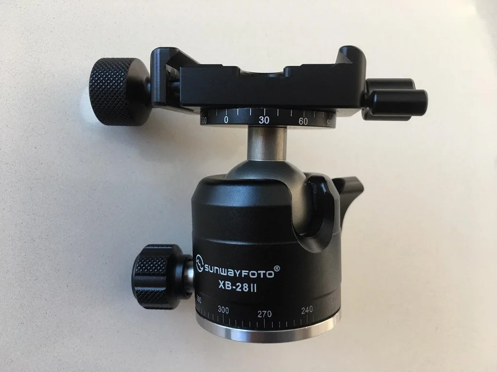 Laser notched degrees markings on both the base of the head and the base of the quick release plate.