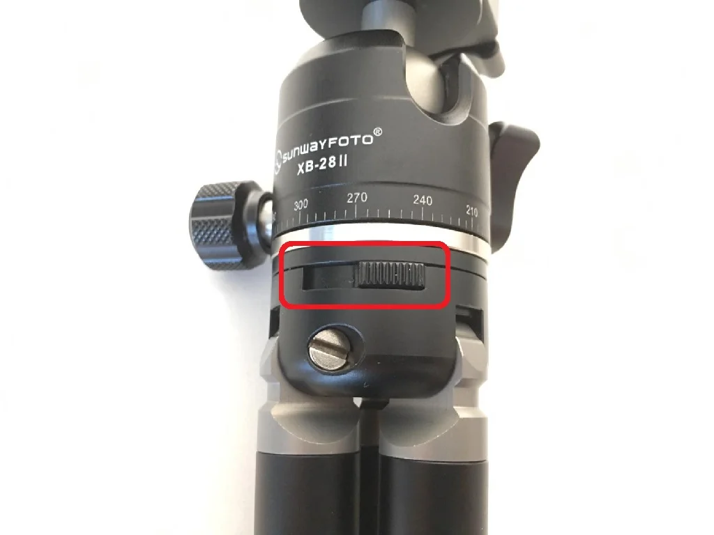 The little slider toggle highlighted in red would be tough to use with thick gloves in winter.