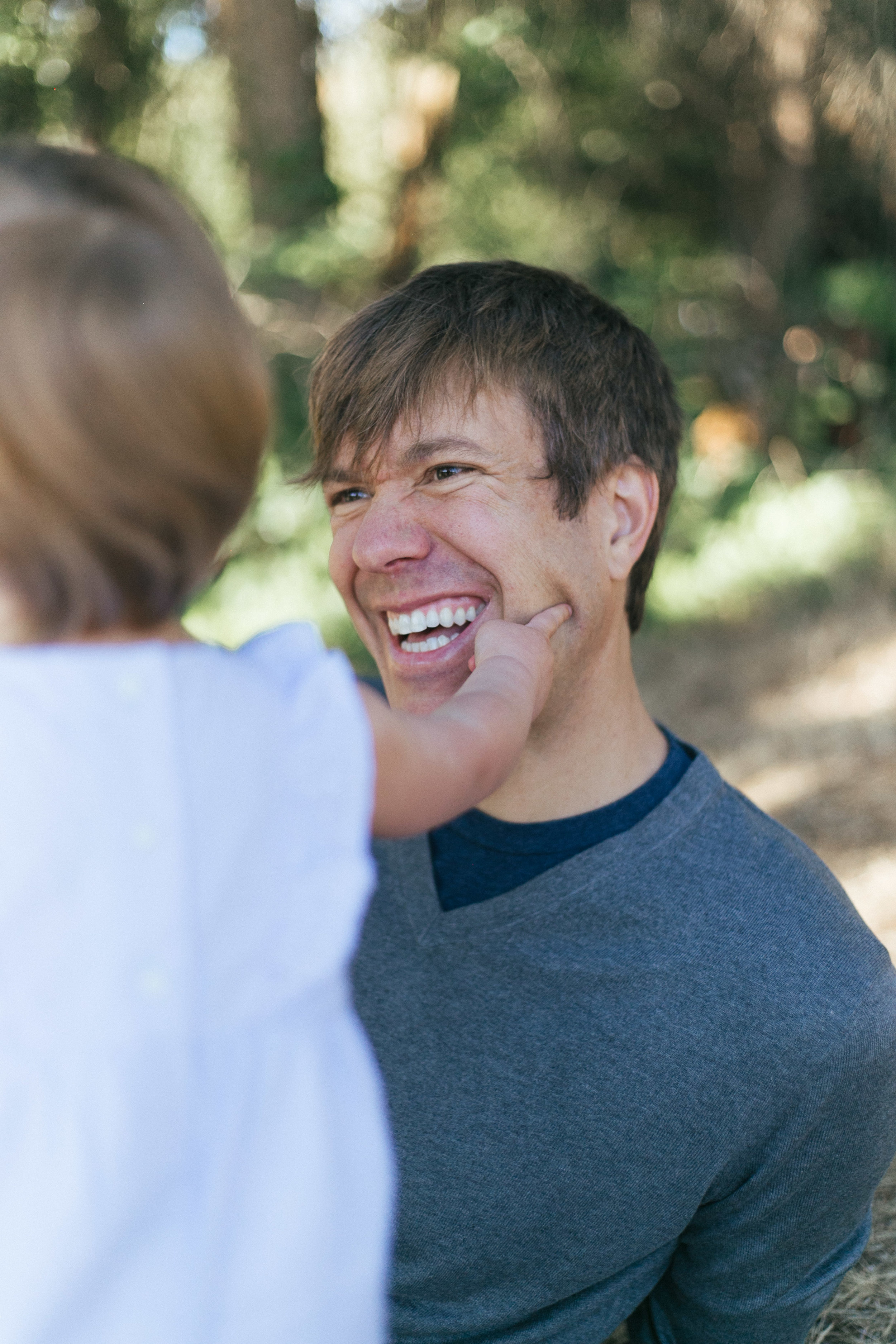 Bellevue Family Photos in Medina Park Chelsea Macor Photography Seattle Lifestyle Photographer-16.jpg