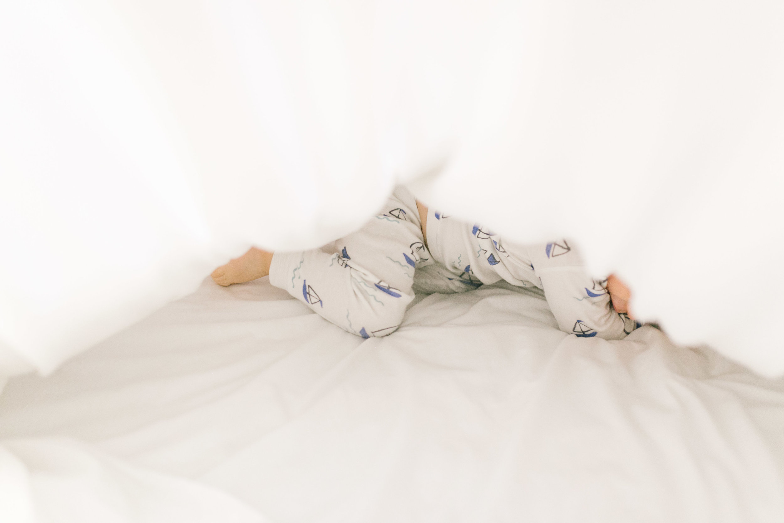 Playful toddler lifestyle portraits, documentary style photography | Chelsea Macor Photography-7.jpg