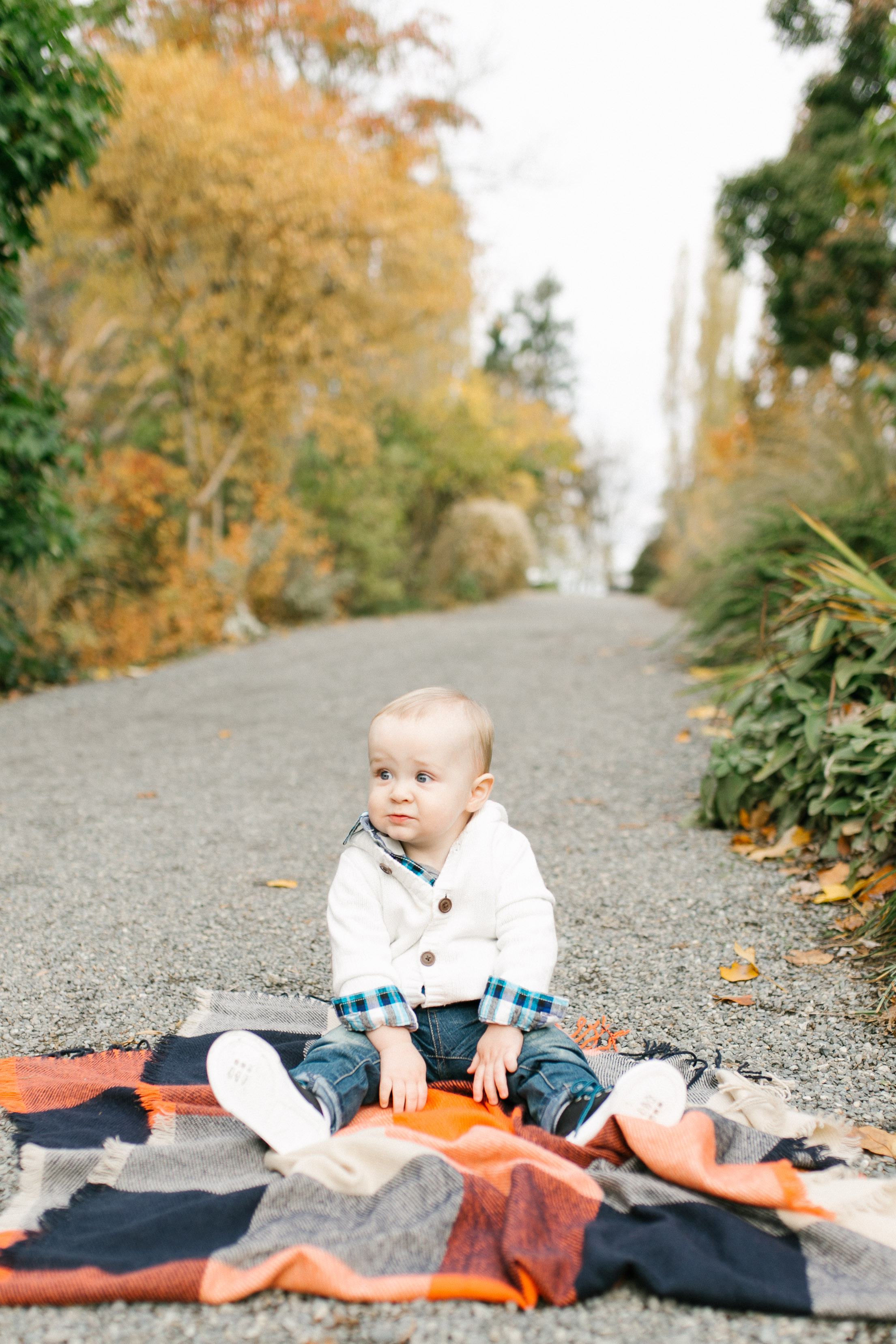 Fall Family Photography Natural Light Photo | Chelsea Macor Photography Session Outdoors Bellevue WA Lifestyle Fine Art Photography Chelsea Macor Photography-7.jpg