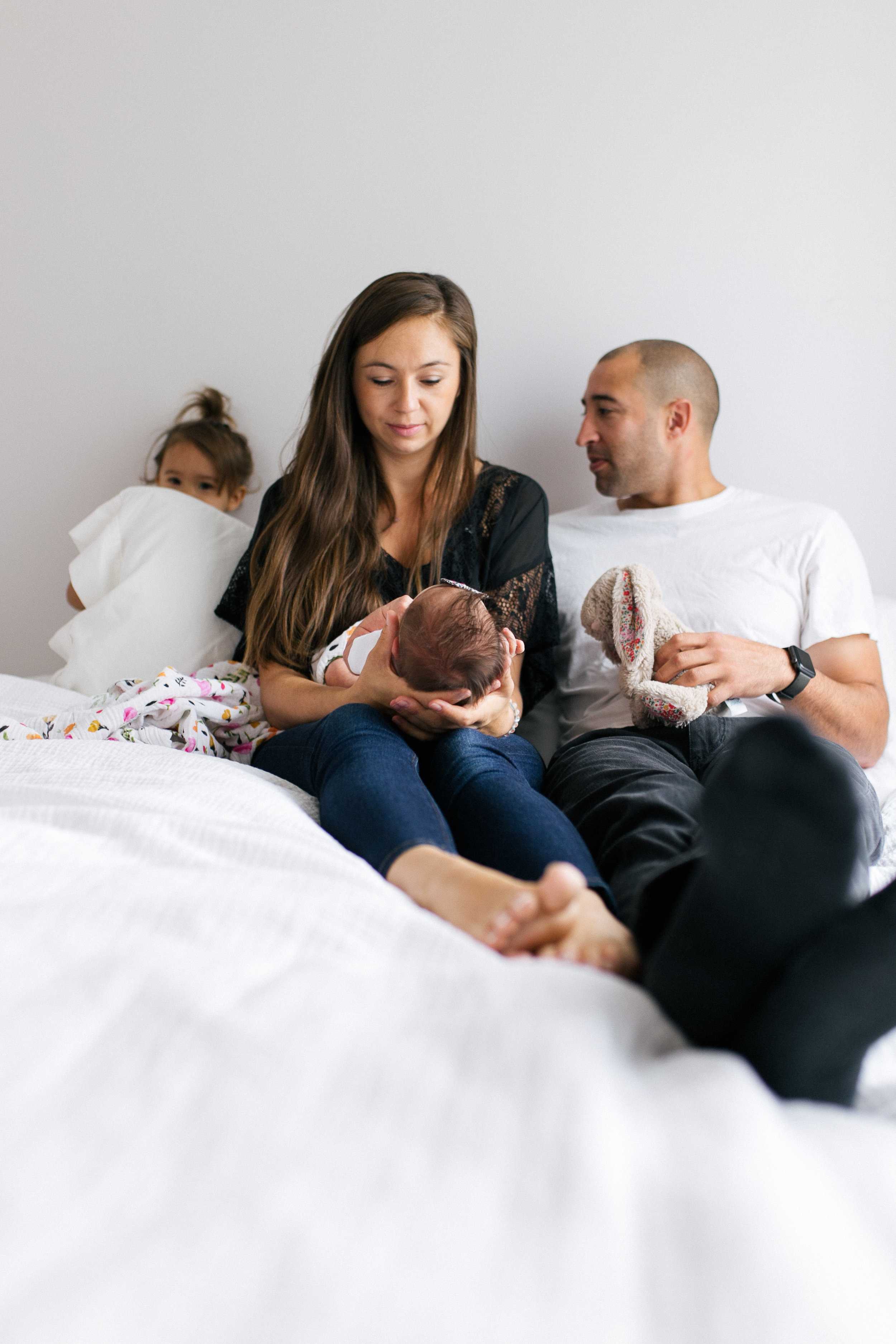 Newborn Family Session, Natural Light in Home, toddler in house lifestyle | Chelsea Macor Photography Seattle WA-2.jpg