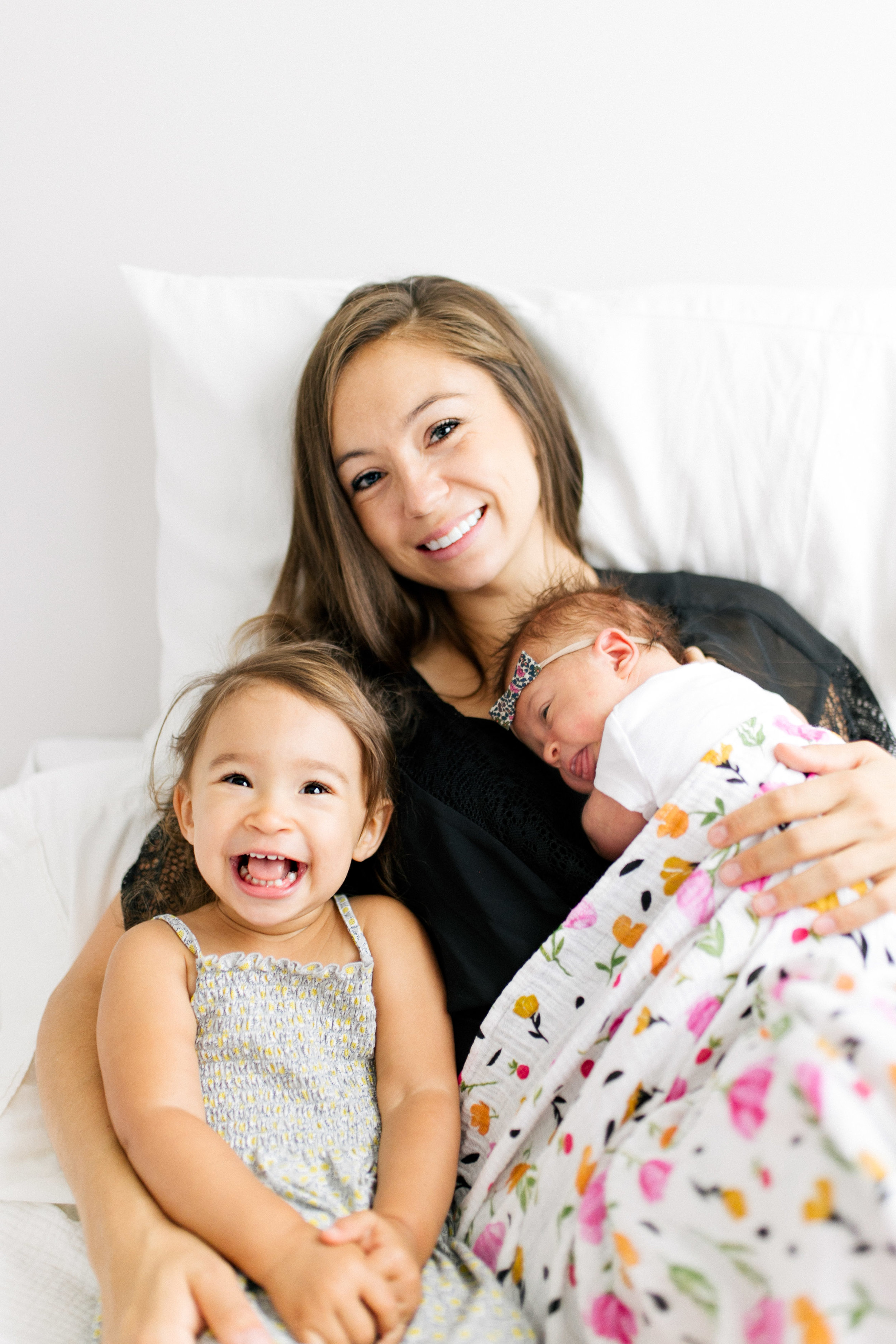 Newborn Family Session, Natural Light in Home, toddler in house lifestyle | Chelsea Macor Photography Seattle WA-29.jpg