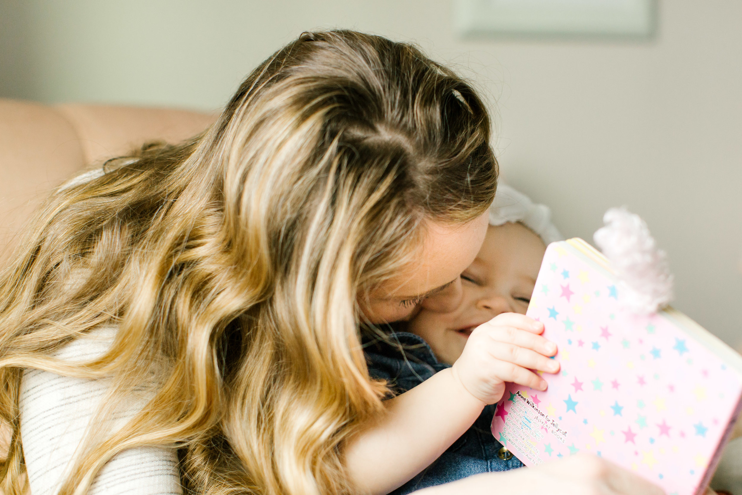 Natural light sweet family at home lifestlyle photography seattle bellevue kirkland WA Chelsea Macor Photography-16.jpg