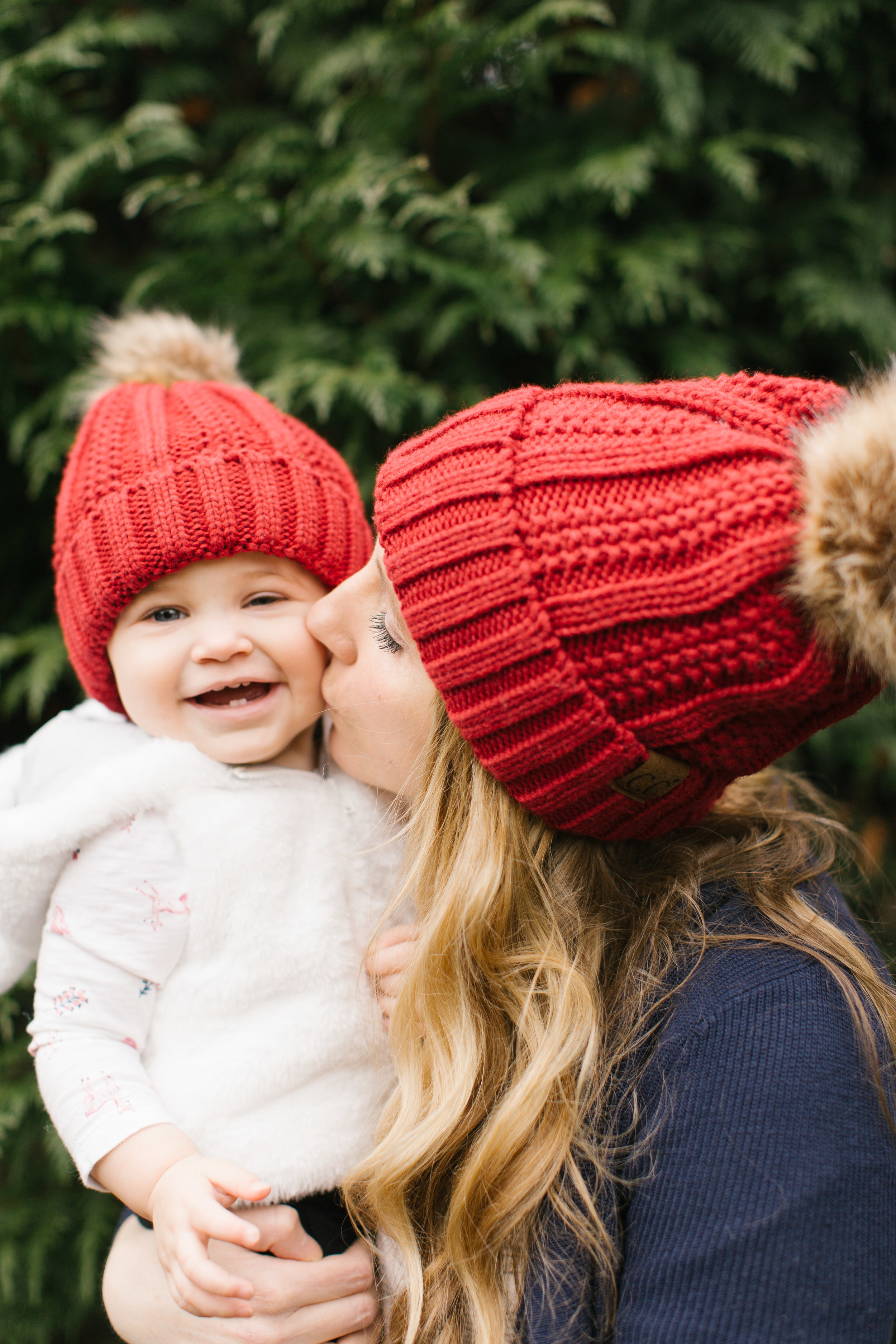 Natural light sweet family at home lifestlyle photography seattle bellevue kirkland WA Chelsea Macor Photography-38.jpg