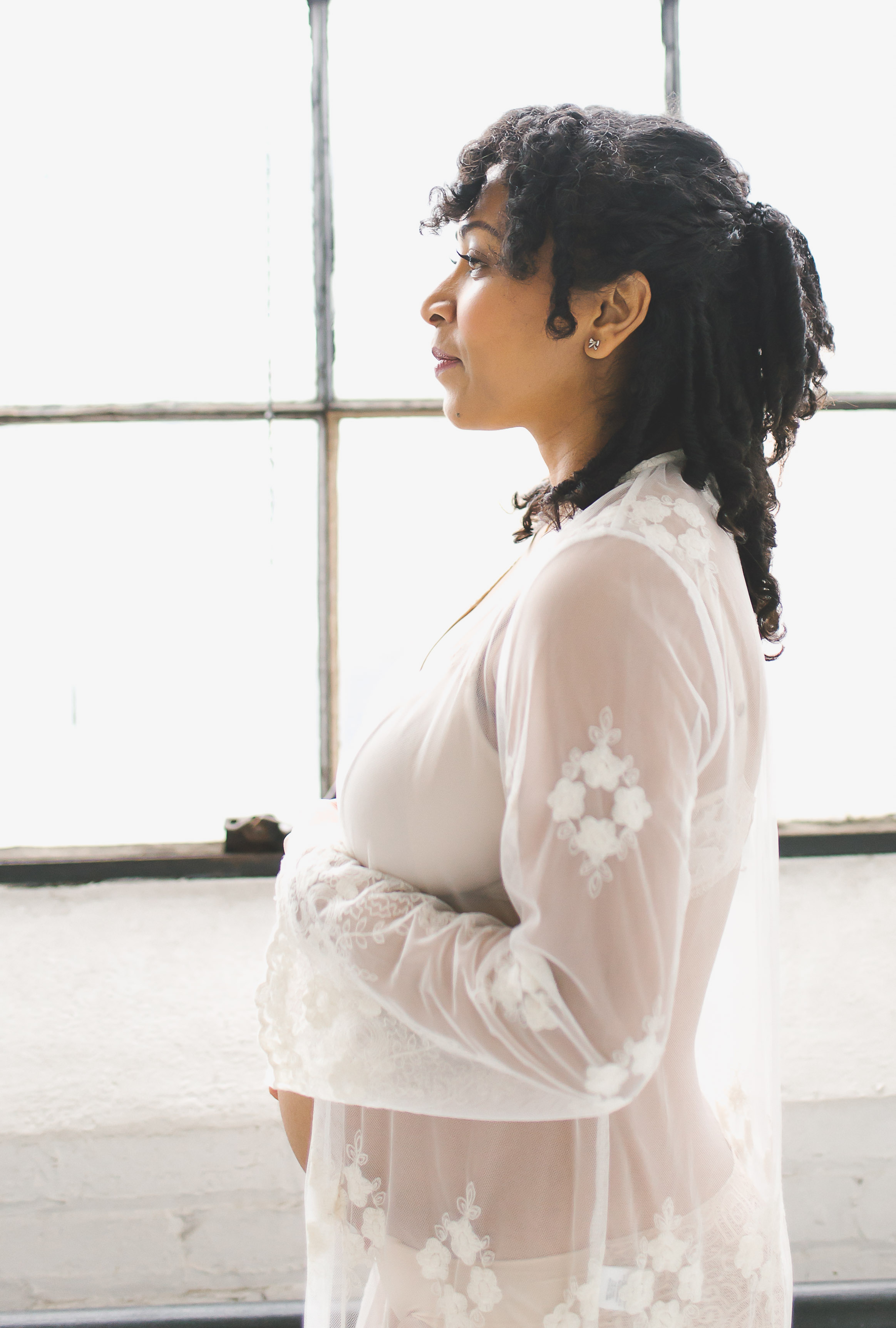 Rosie Maternity Photos in Downtown Bellevue Styled Lifestyle The Glow  Chelsea Macor Photography-7.jpg