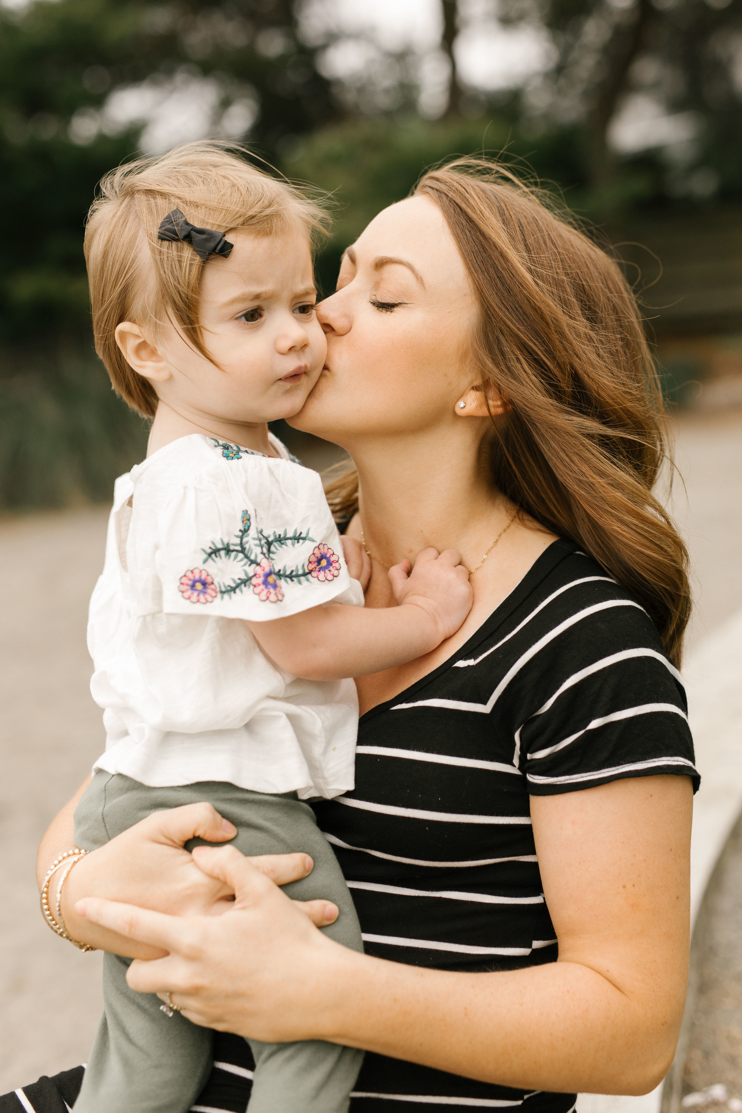 Family Photography Session on the Beach in Seattle Bellevue WA Natural Light Chelsea Macor Photography-18.jpg