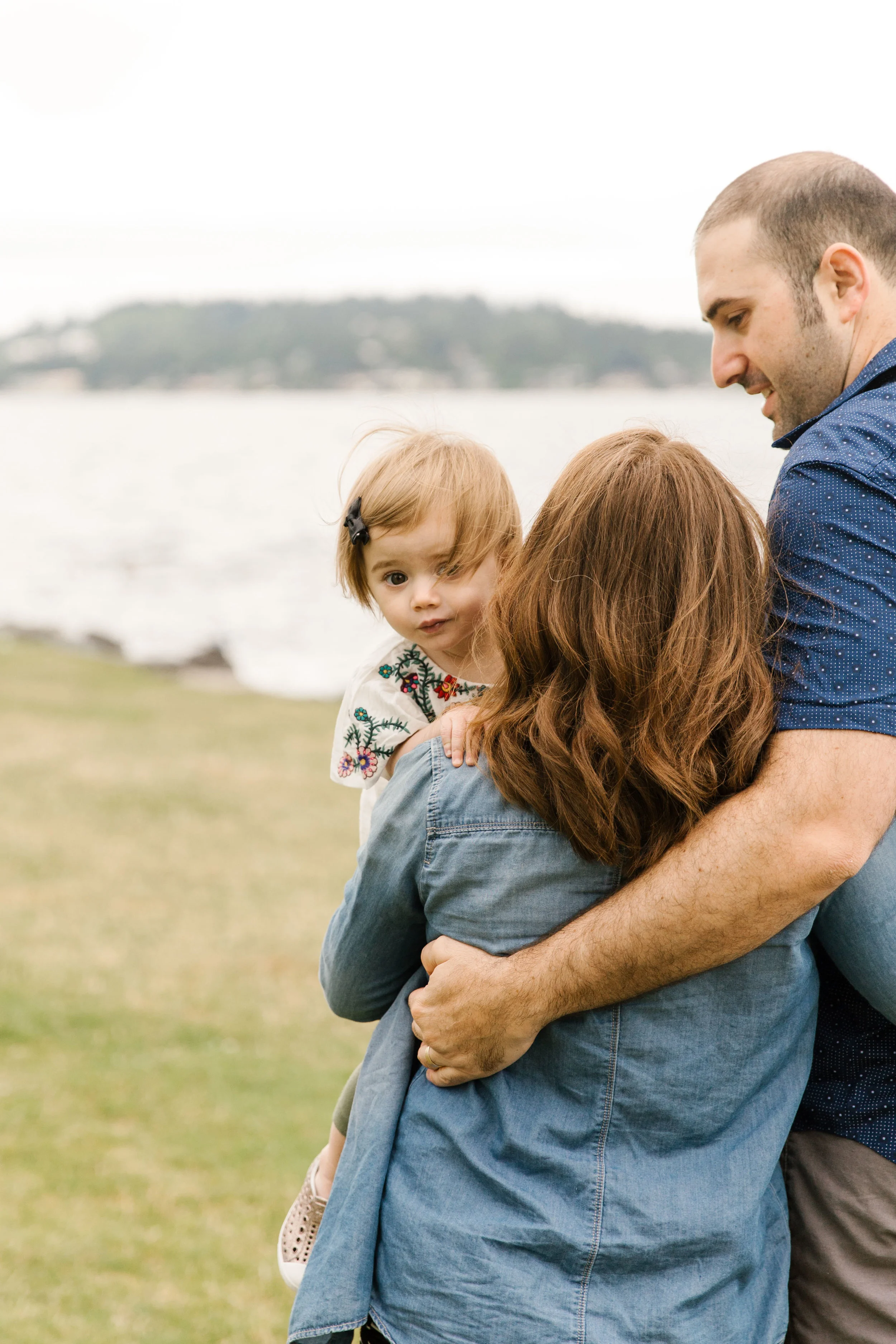 Family Photography Session on the Beach in Seattle Bellevue WA Natural Light Chelsea Macor Photography-19.jpg