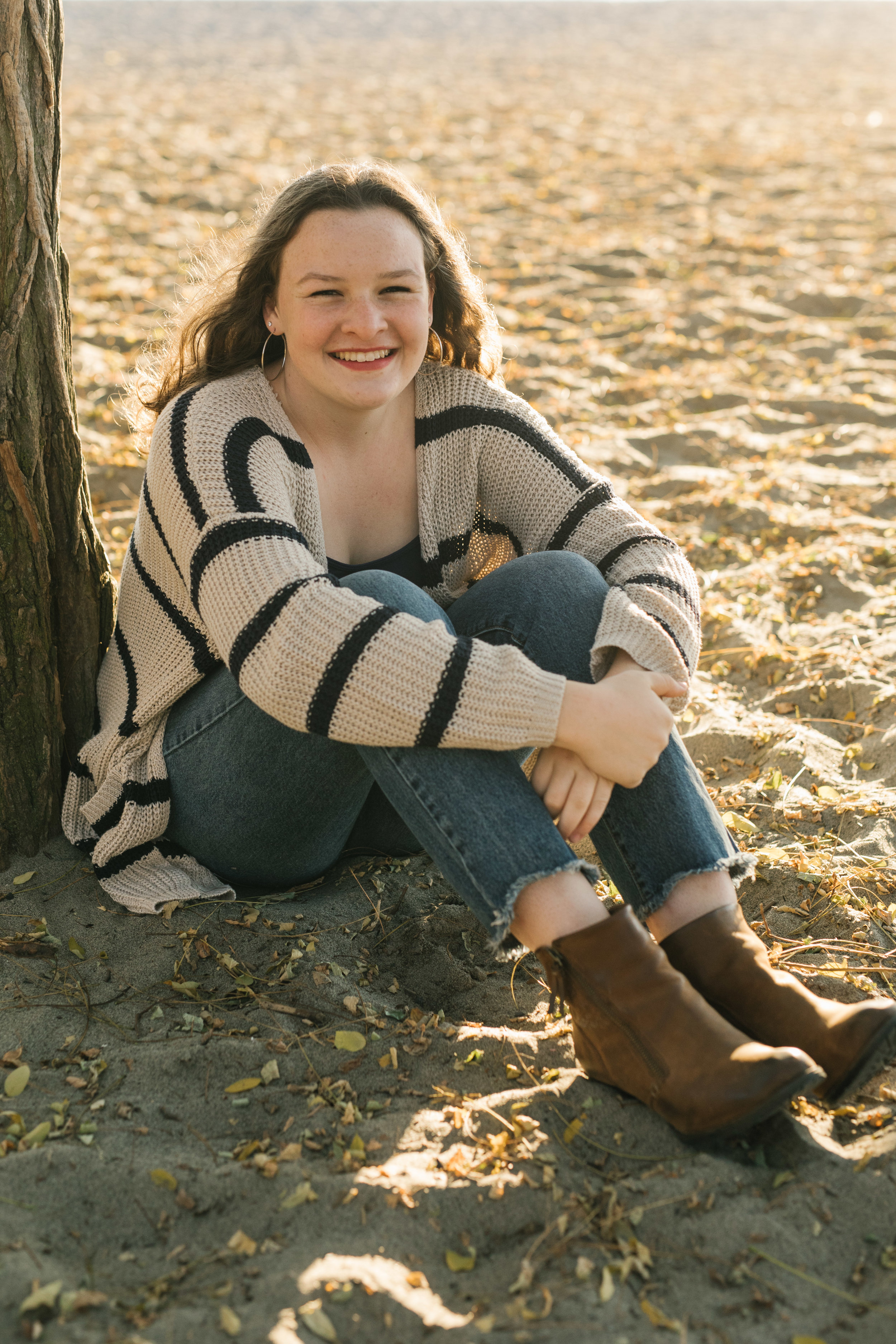 Laurel's Seattle Golden Hour Senior Session at Golden Gardens by Chelsea Macor Photography_-3.jpg