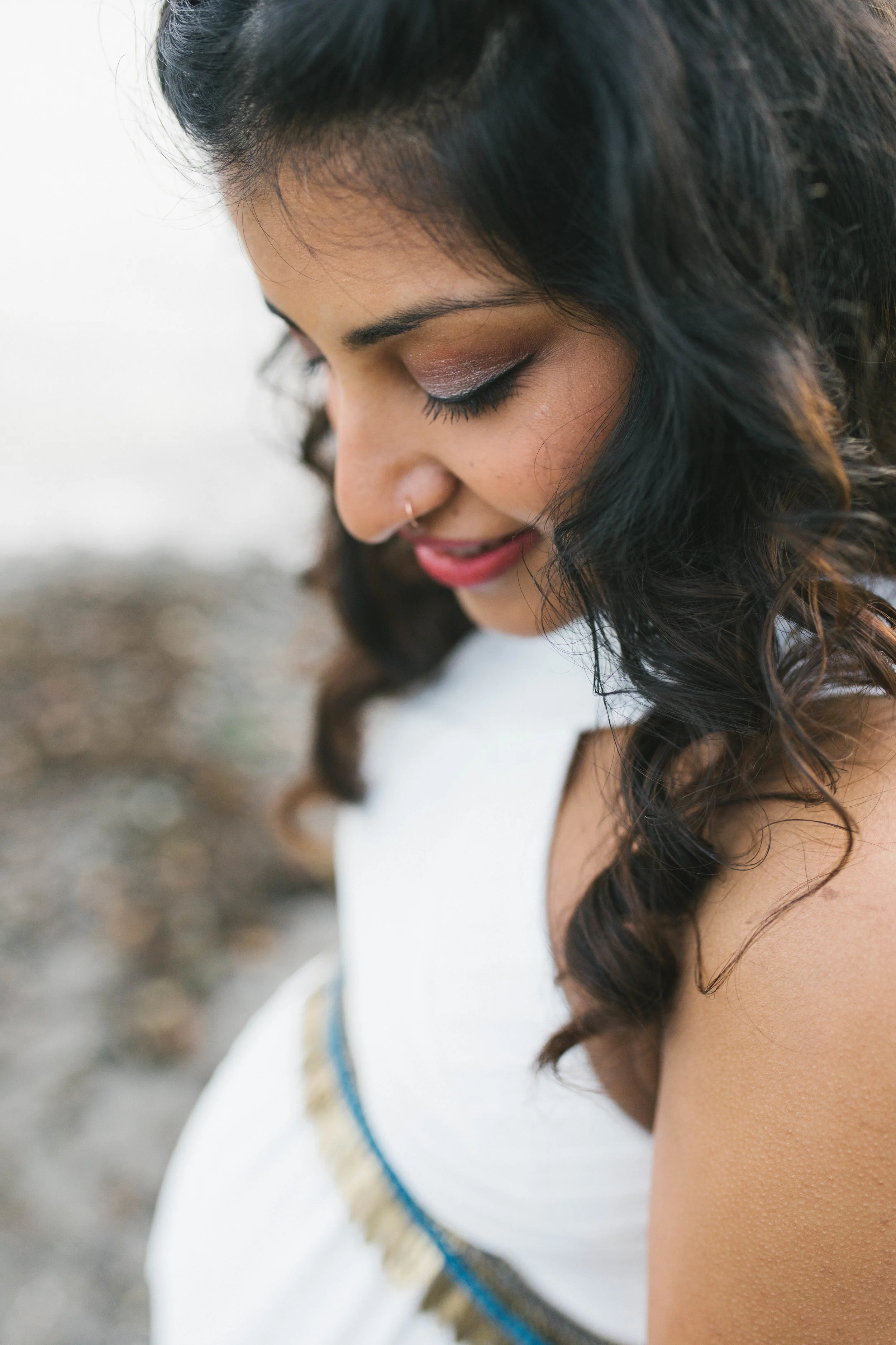 A moody natural light maternity session at Discovery Park in Seattle by Chelsea Macor Photography-2.jpg