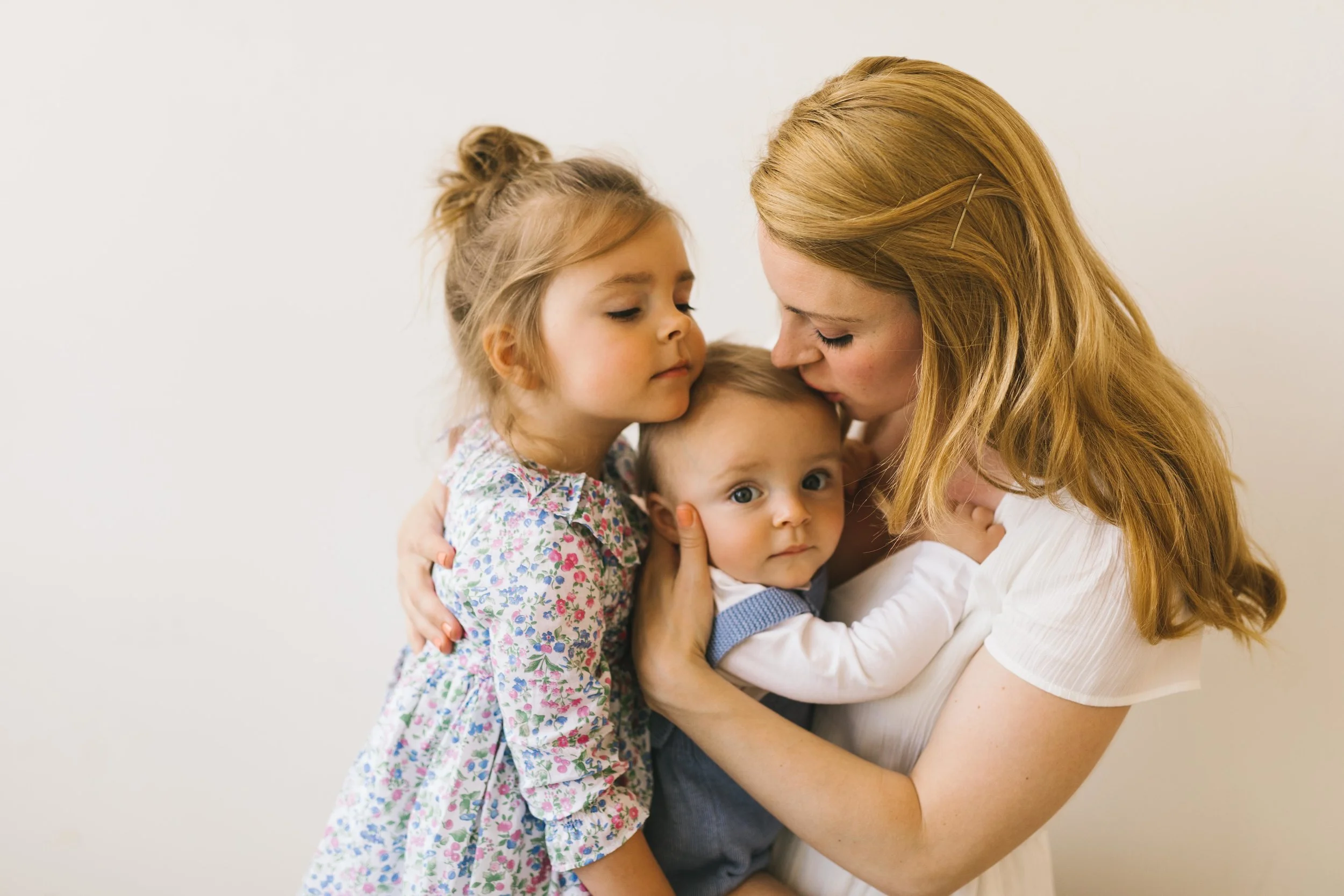 The Advantages and Images of Modern Studio Family Photography