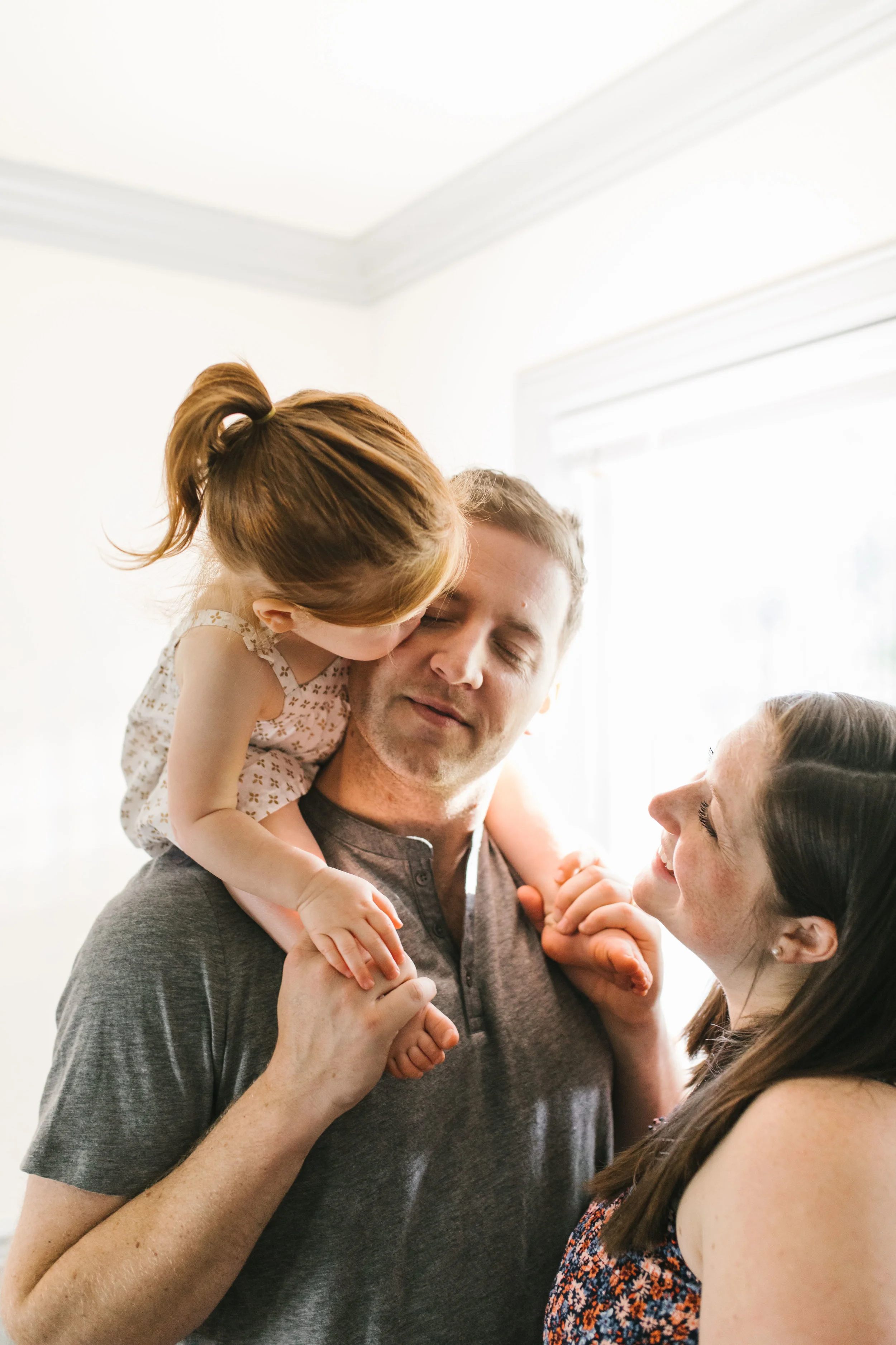 In-home maternity session with sweet family in Seattle with Chelsea Macor Photography-28.jpg