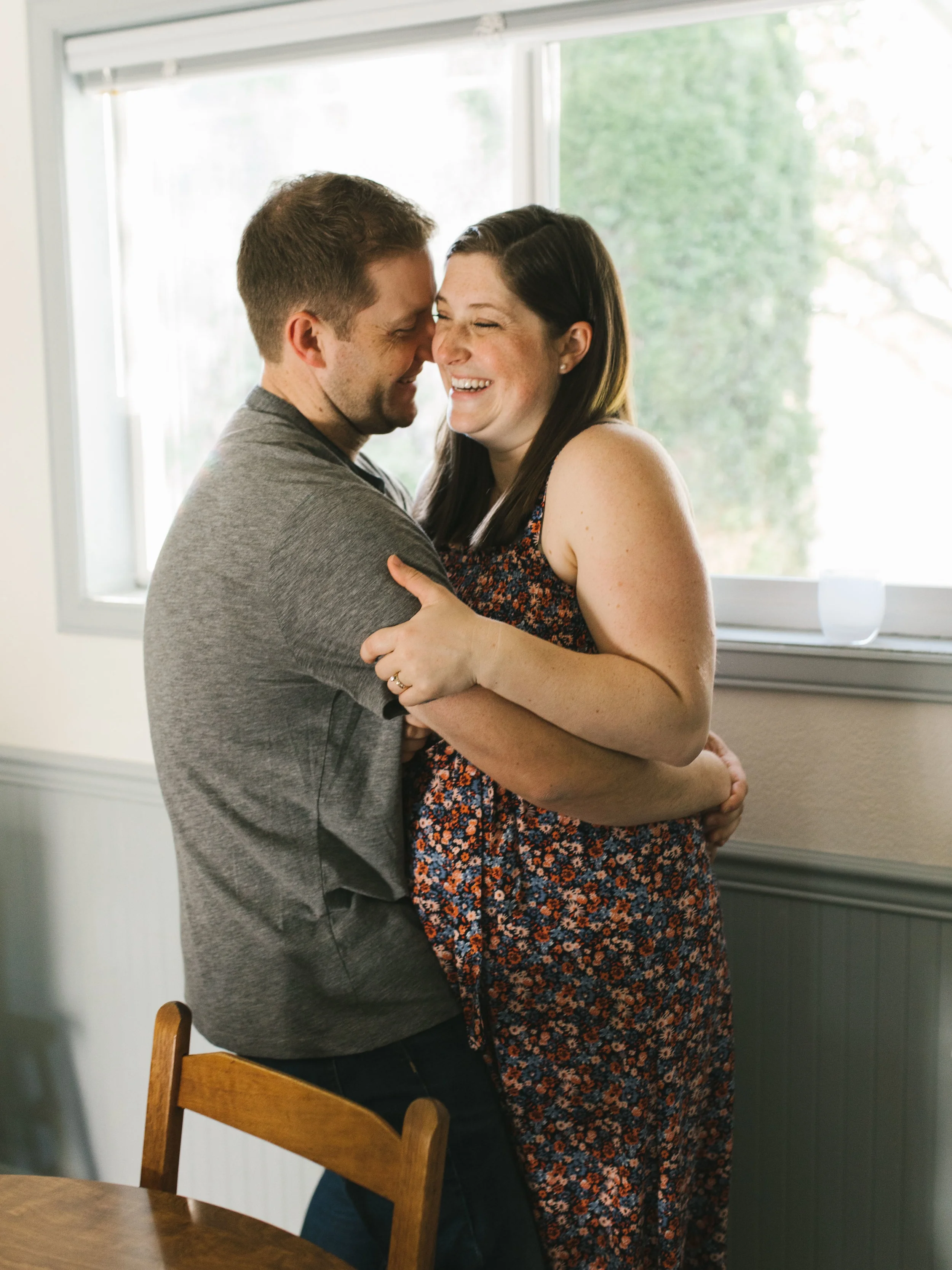 Fall city in-home maternity session, natural light, candid, family photography by Seattle Photographer Chelsea Macor Photography #seattlematernityphotographer, #seattlefamilyphotographer #seattlelifestylephotographer
