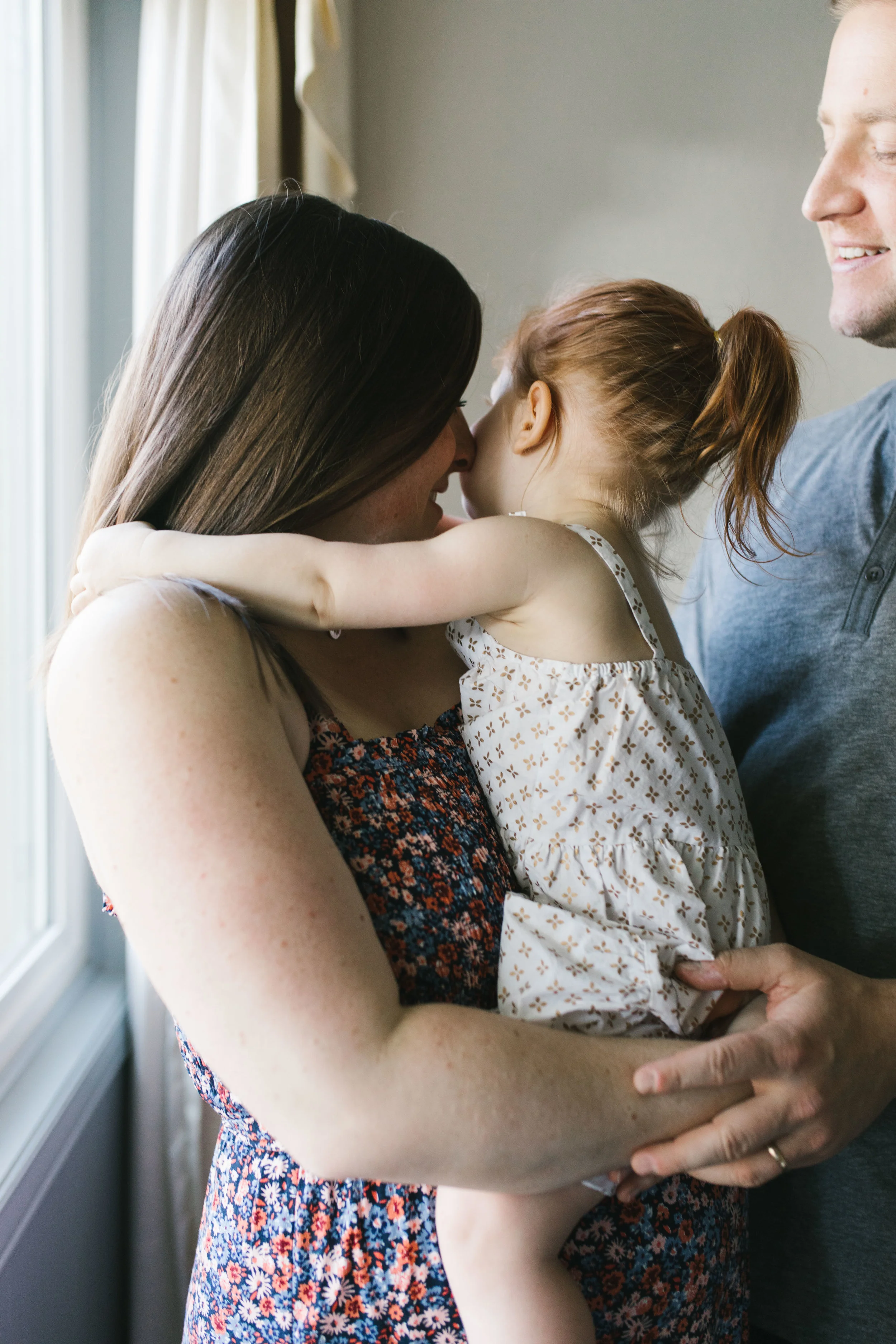 In-home maternity session with sweet family in Seattle with Chelsea Macor Photography-8.jpg