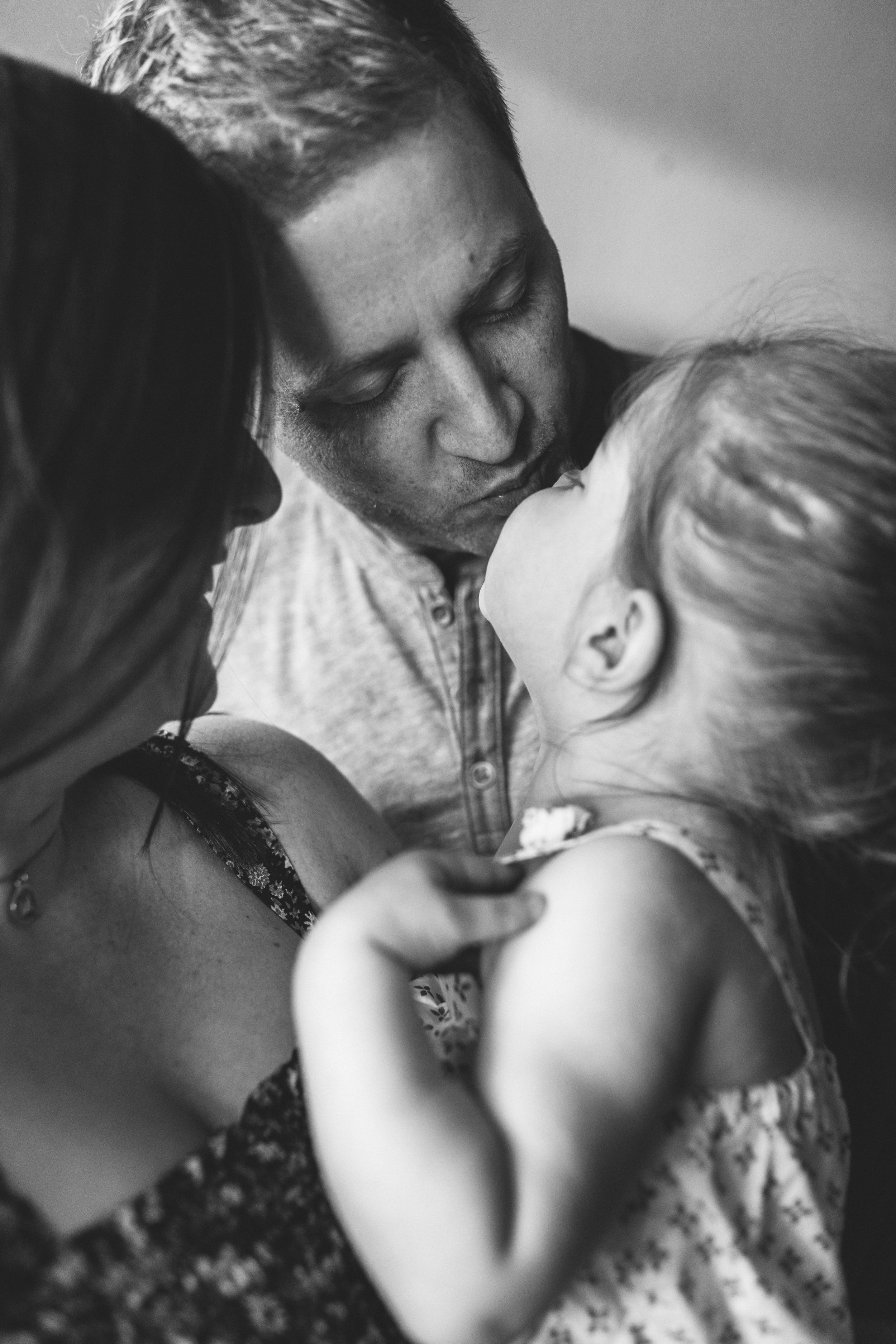 In-home maternity session with sweet family in Seattle with Chelsea Macor Photography-7.jpg