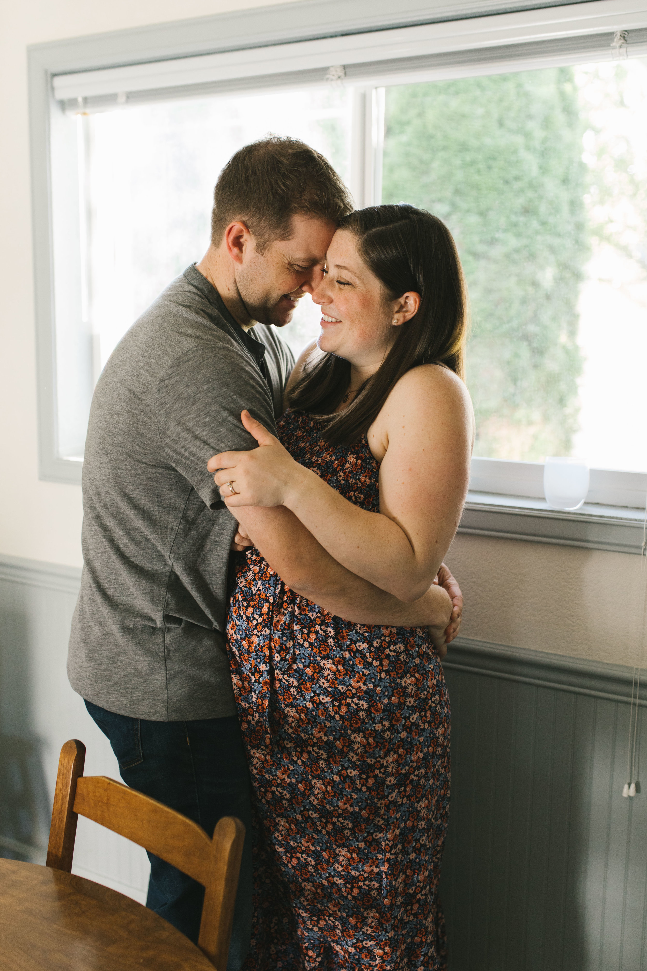 In-home maternity session with sweet family in Seattle with Chelsea Macor Photography-21.jpg