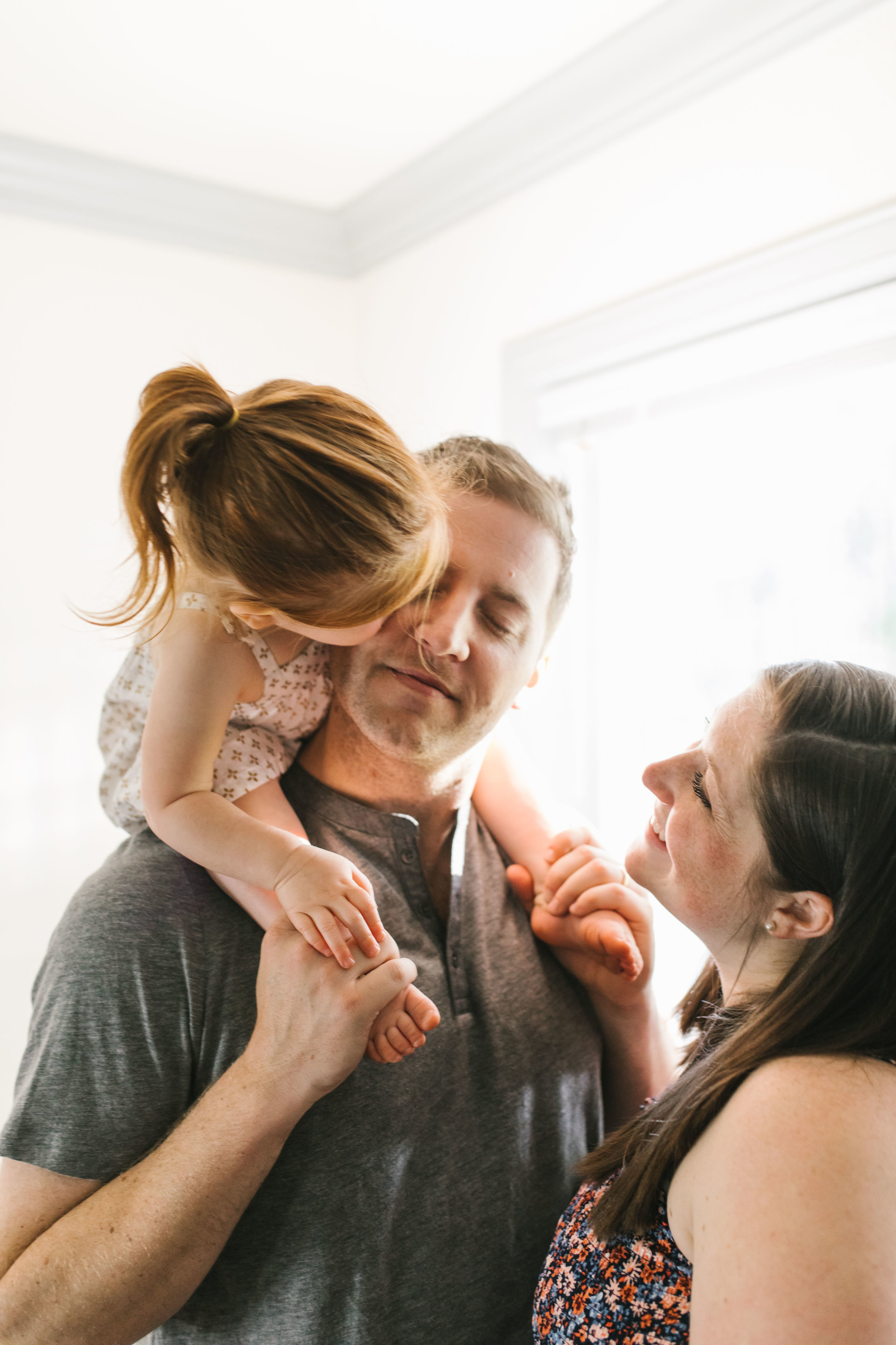 In-home maternity session with sweet family in Seattle with Chelsea Macor Photography-30.jpg