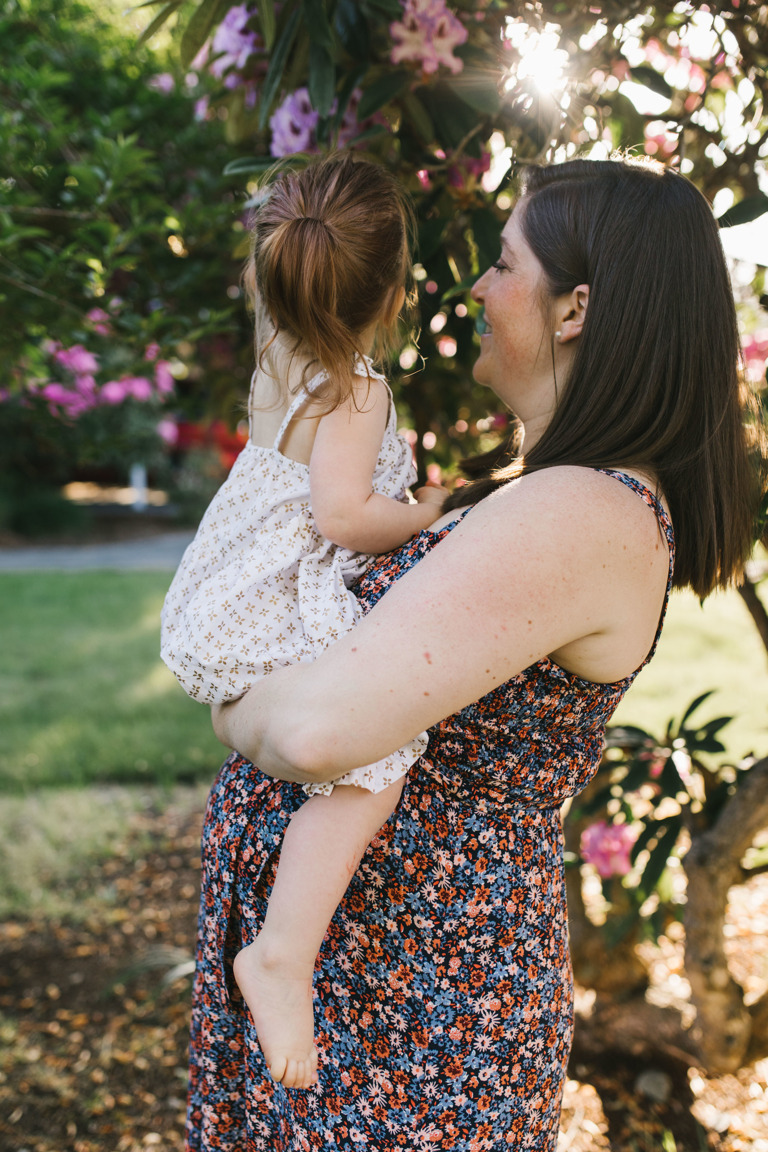 In-home maternity session with sweet family in Seattle with Chelsea Macor Photography-46.jpg