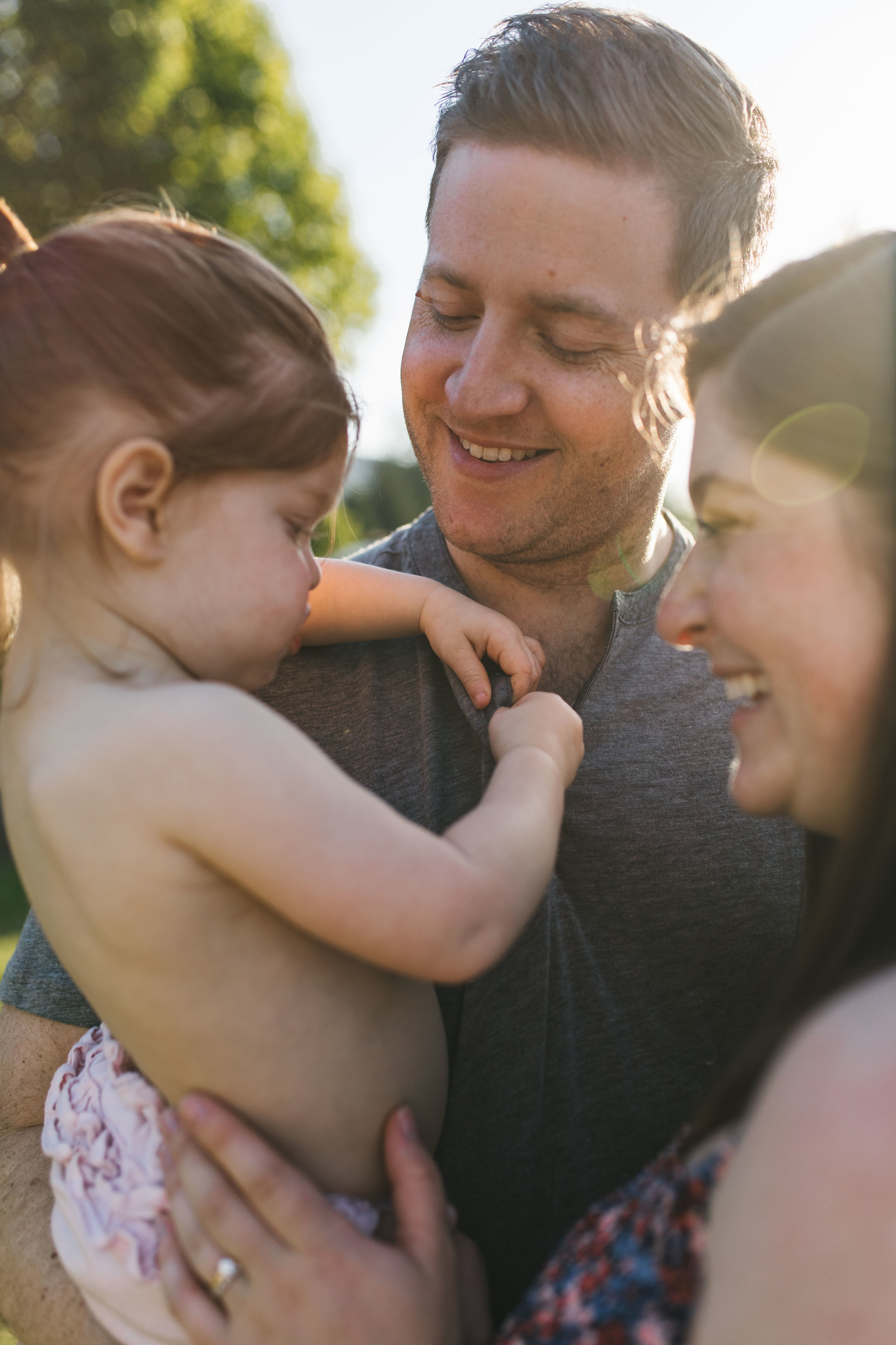 In-home maternity session with sweet family in Seattle with Chelsea Macor Photography-59.jpg